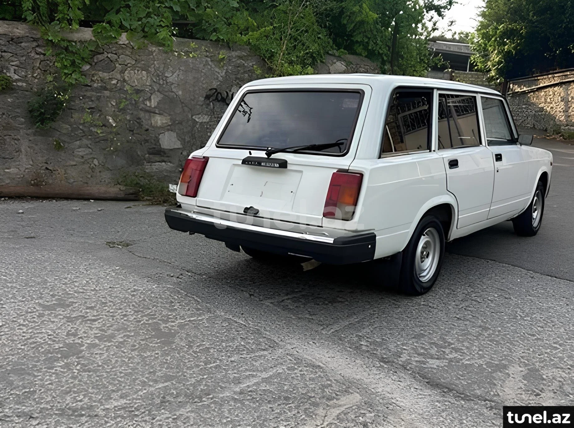 LADA (VAZ) 2104 2011