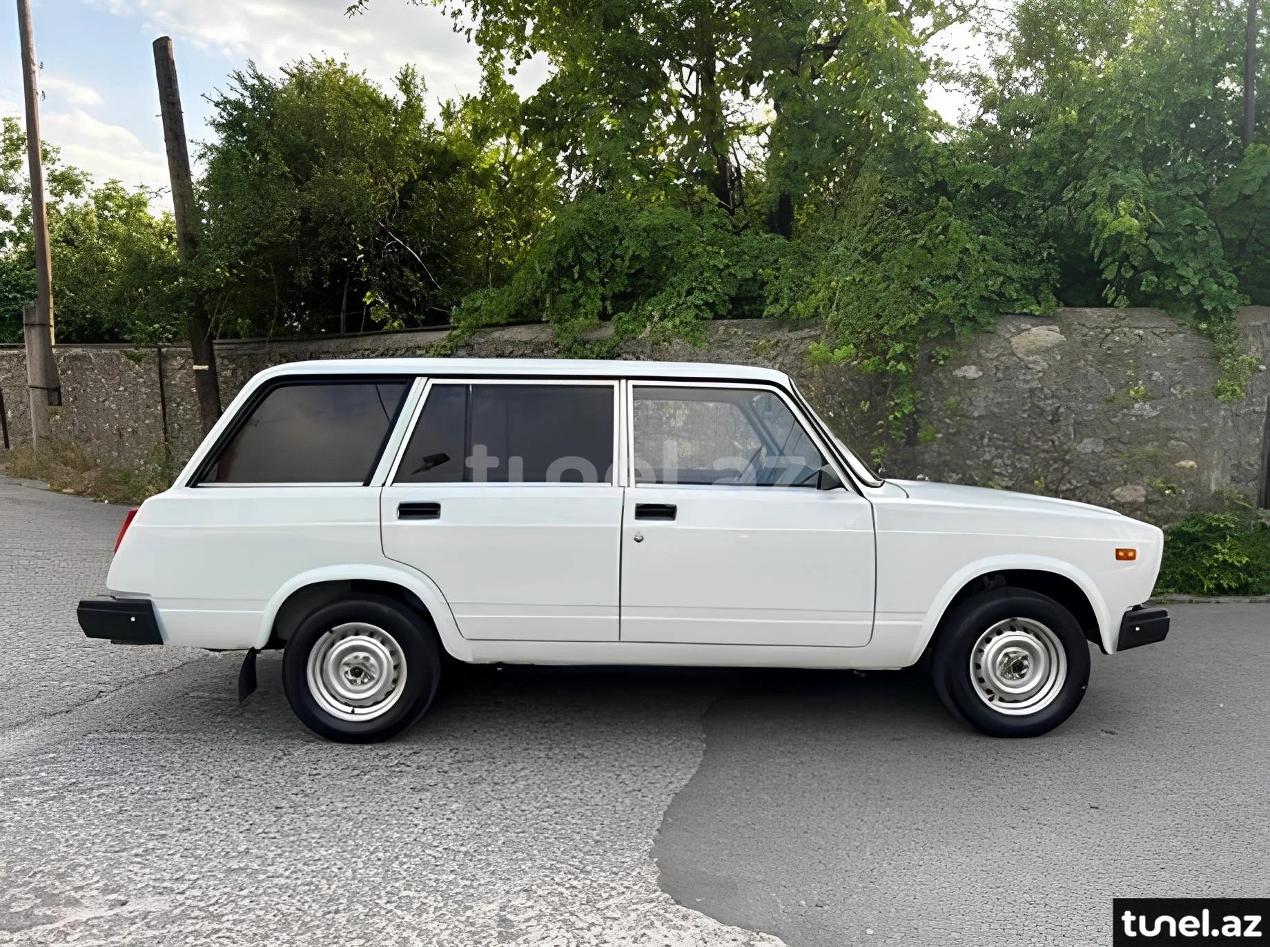 LADA (VAZ) 2104 2011