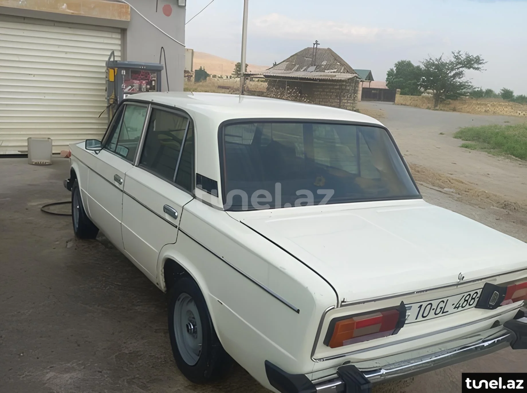 LADA (VAZ) 2106 2000