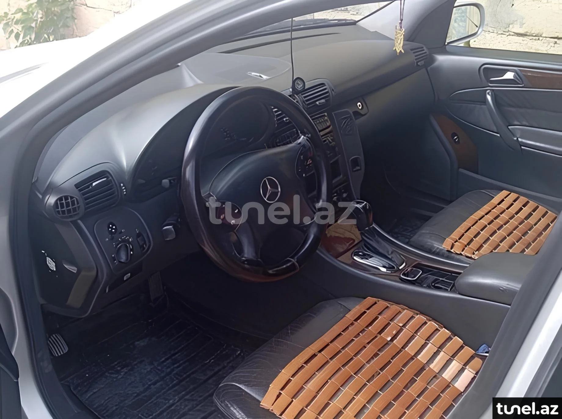 Mercedes C 240 4MATIC 2001