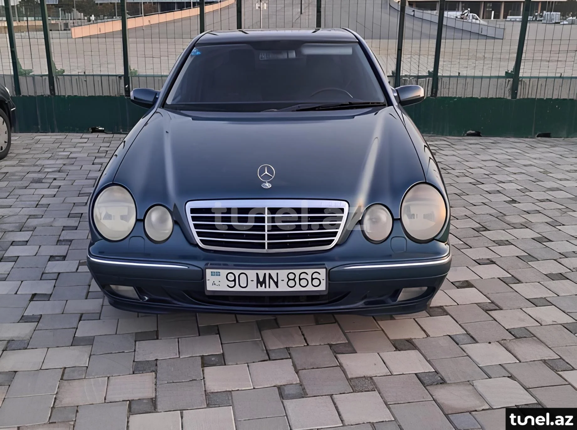 Mercedes E 280 2000