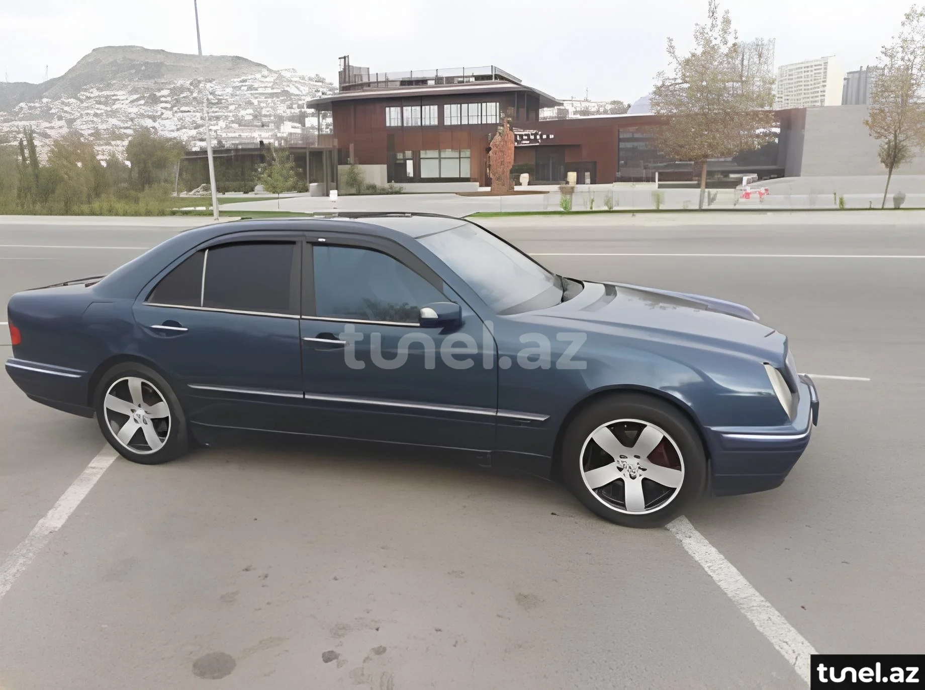 Mercedes E 280 2000