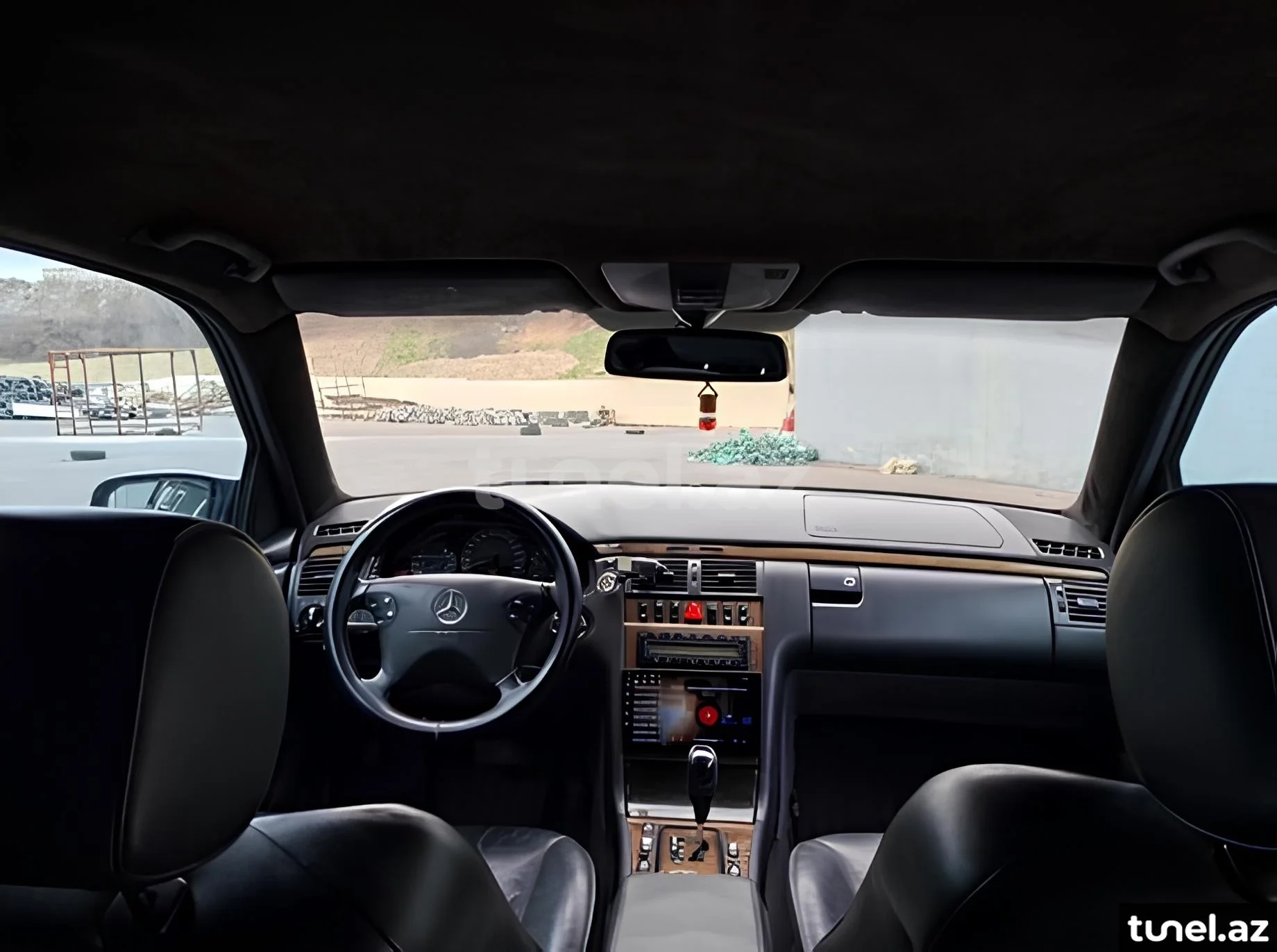 Mercedes E 270 2000