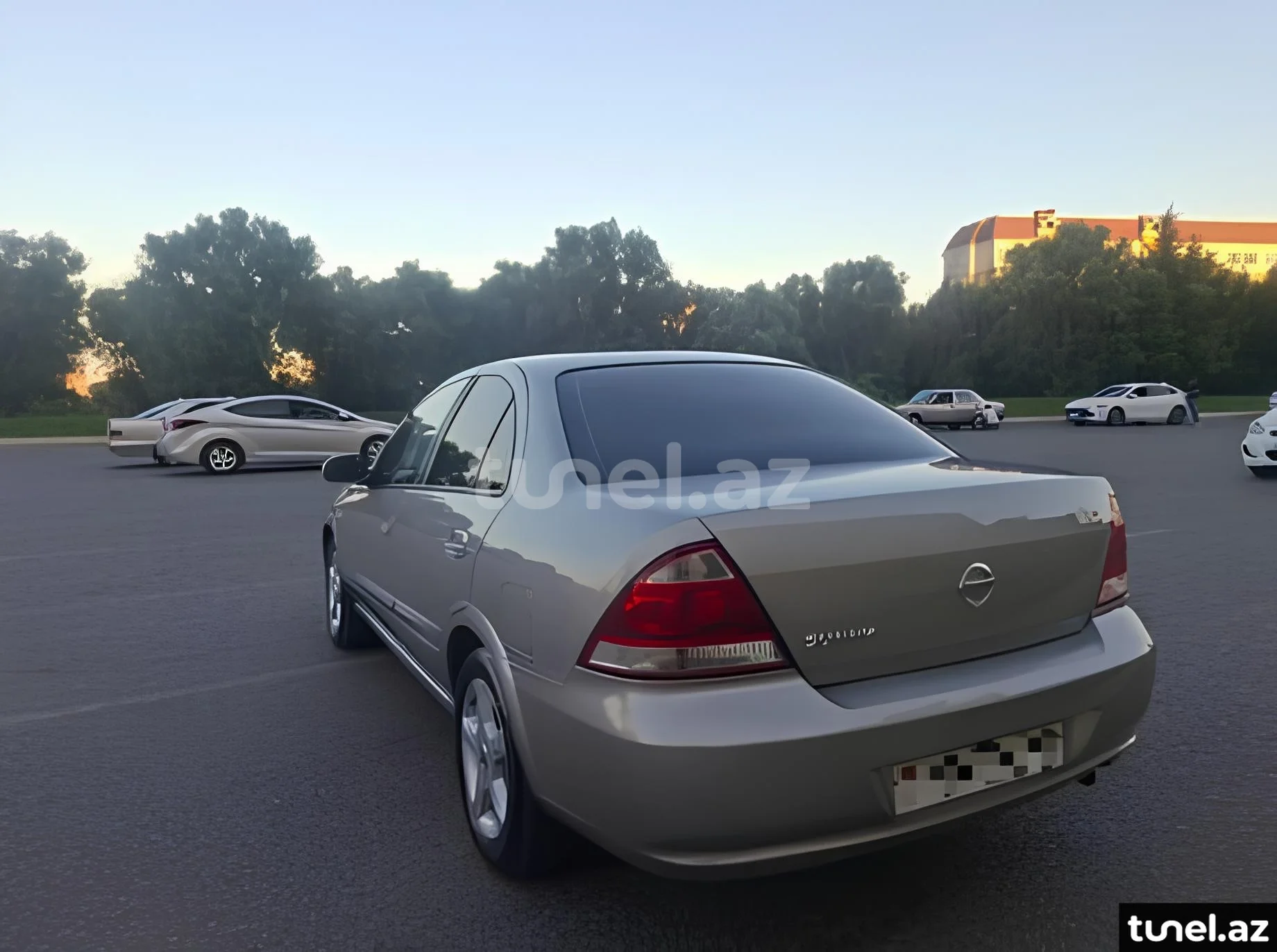 Nissan Sunny 2008