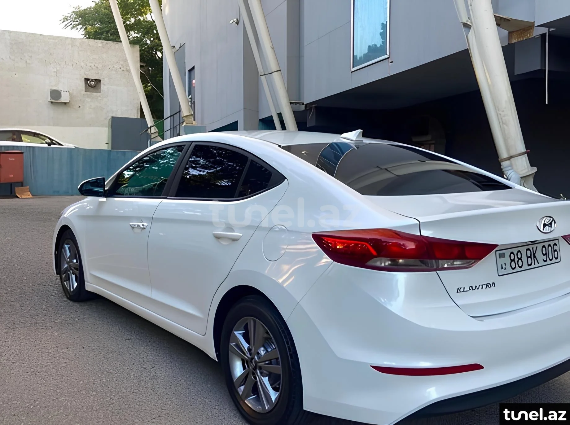 Hyundai Elantra 2016