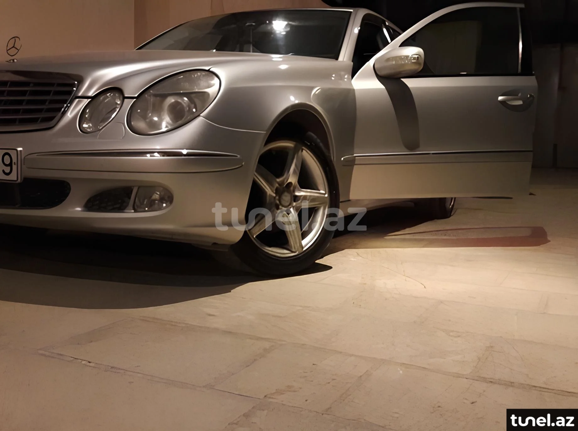 Mercedes E 240 2004