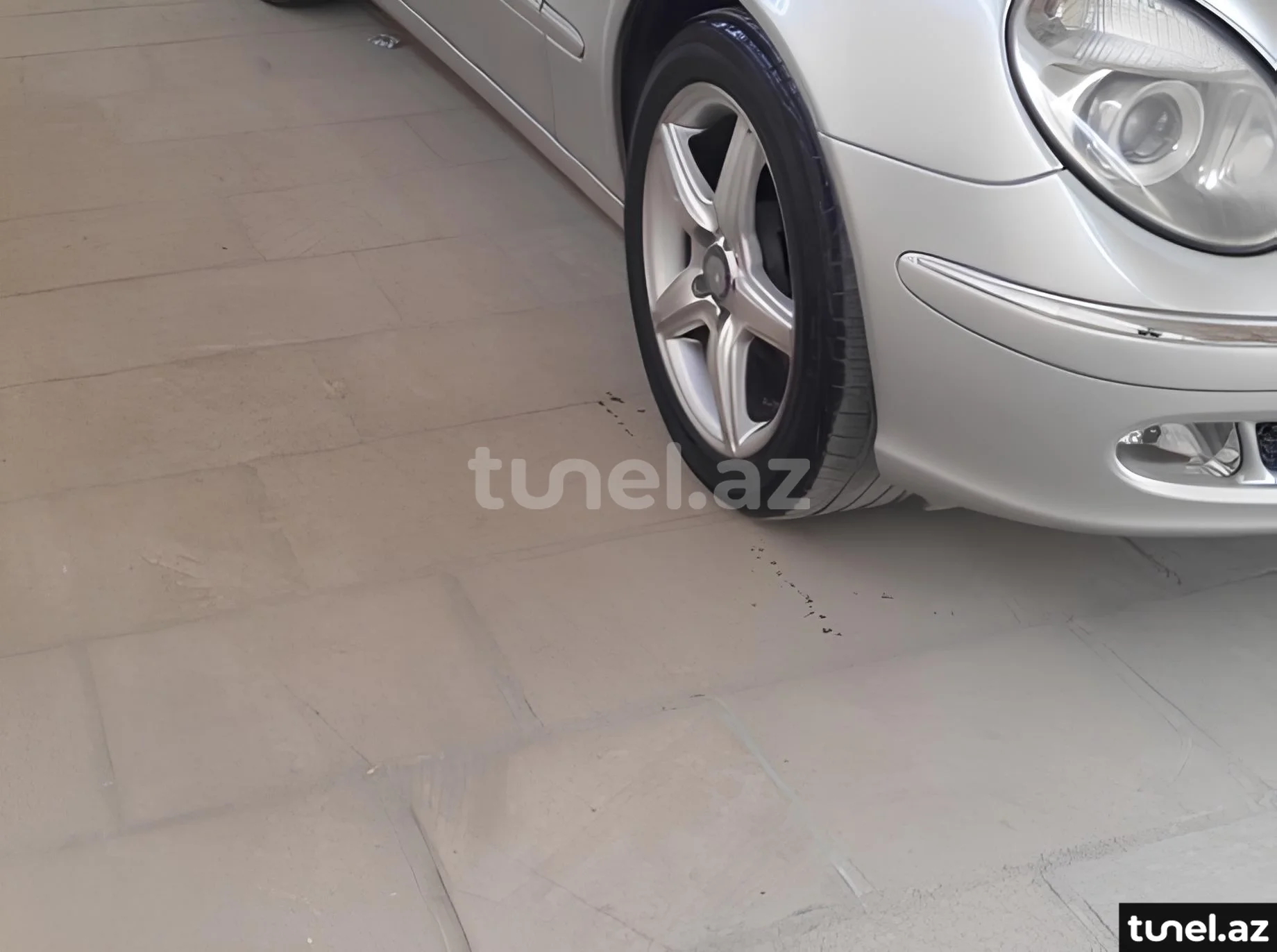 Mercedes E 240 2004