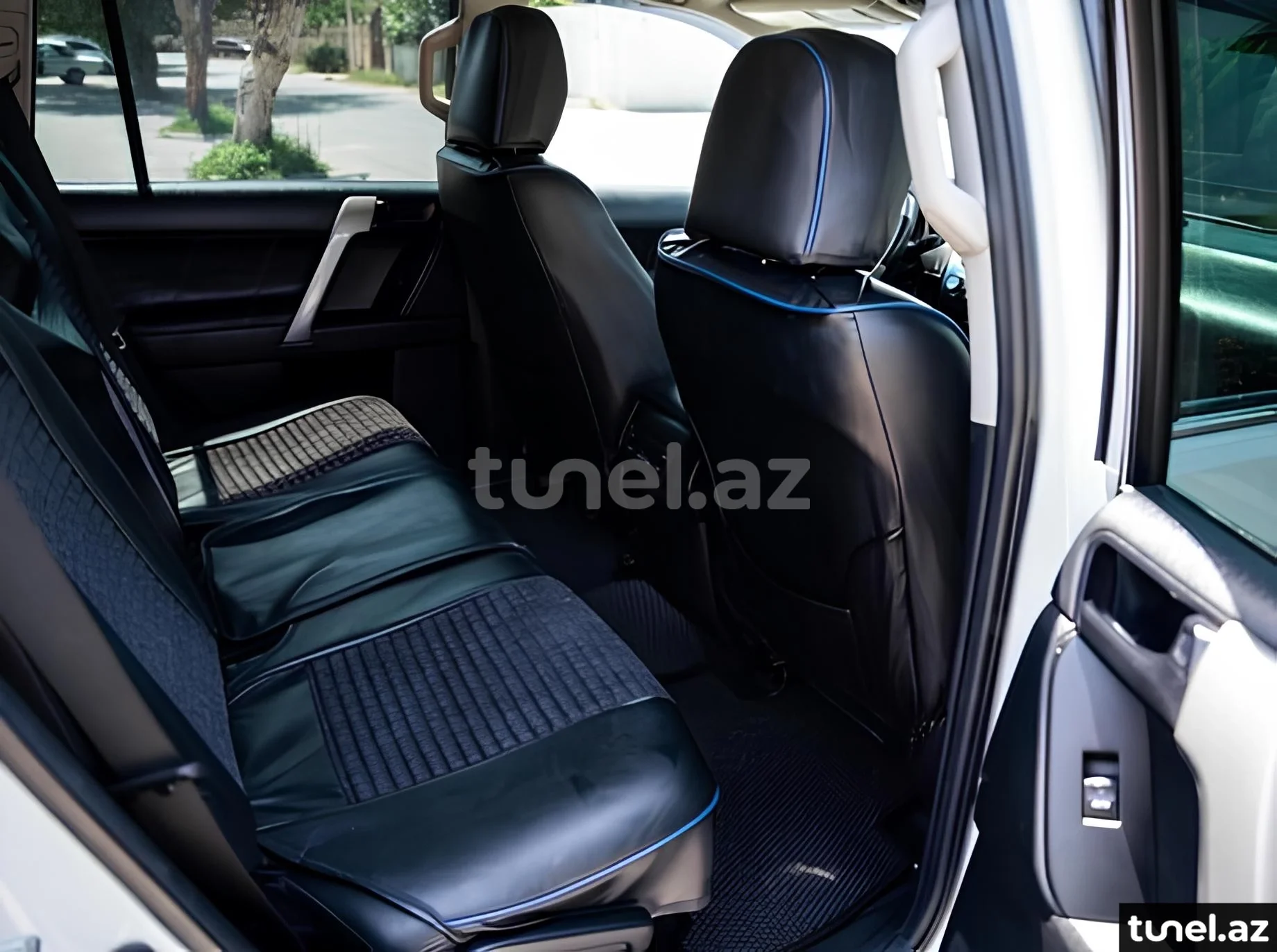 Toyota Land Cruiser Prado 2014