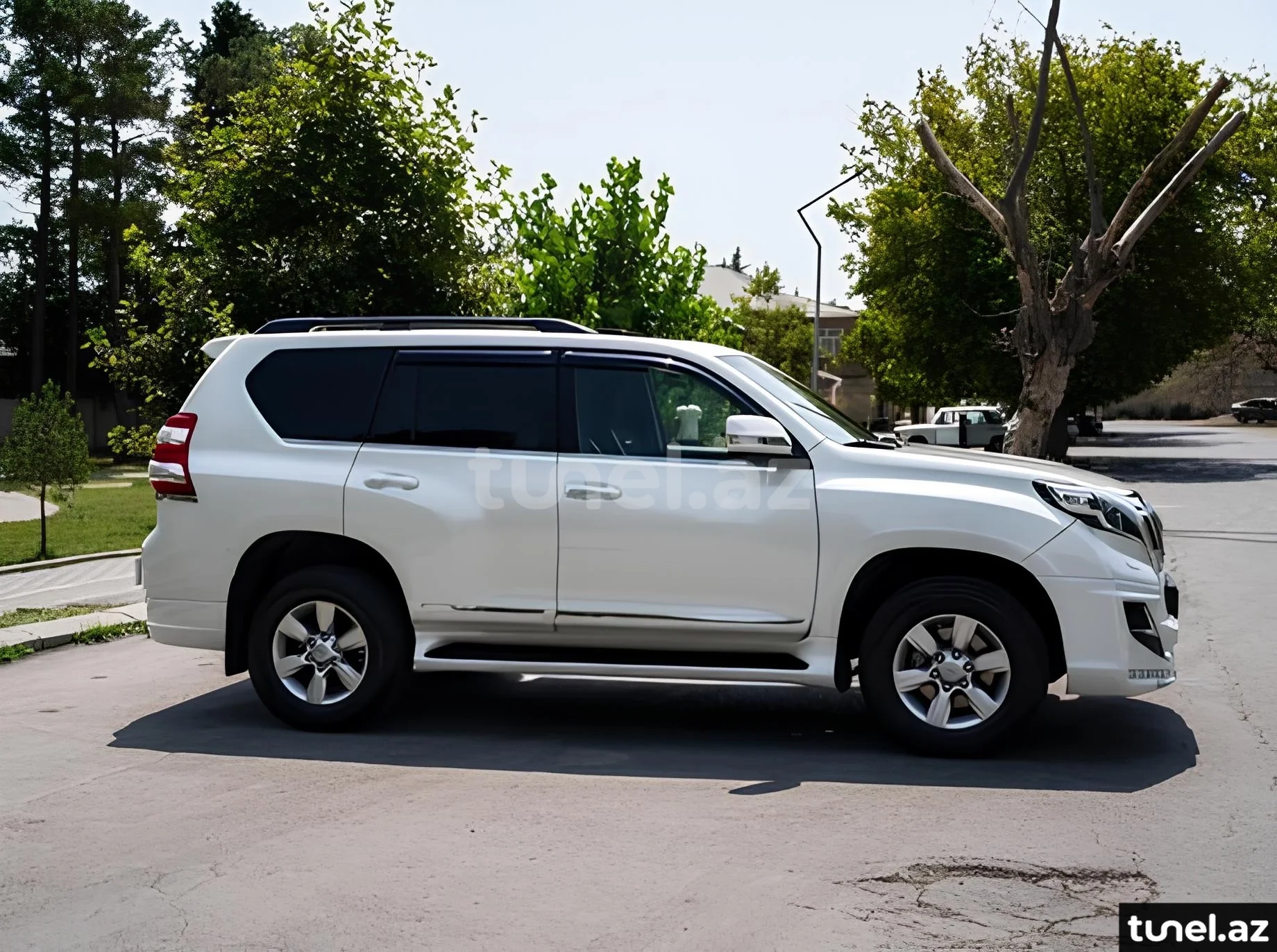Toyota Land Cruiser Prado 2014