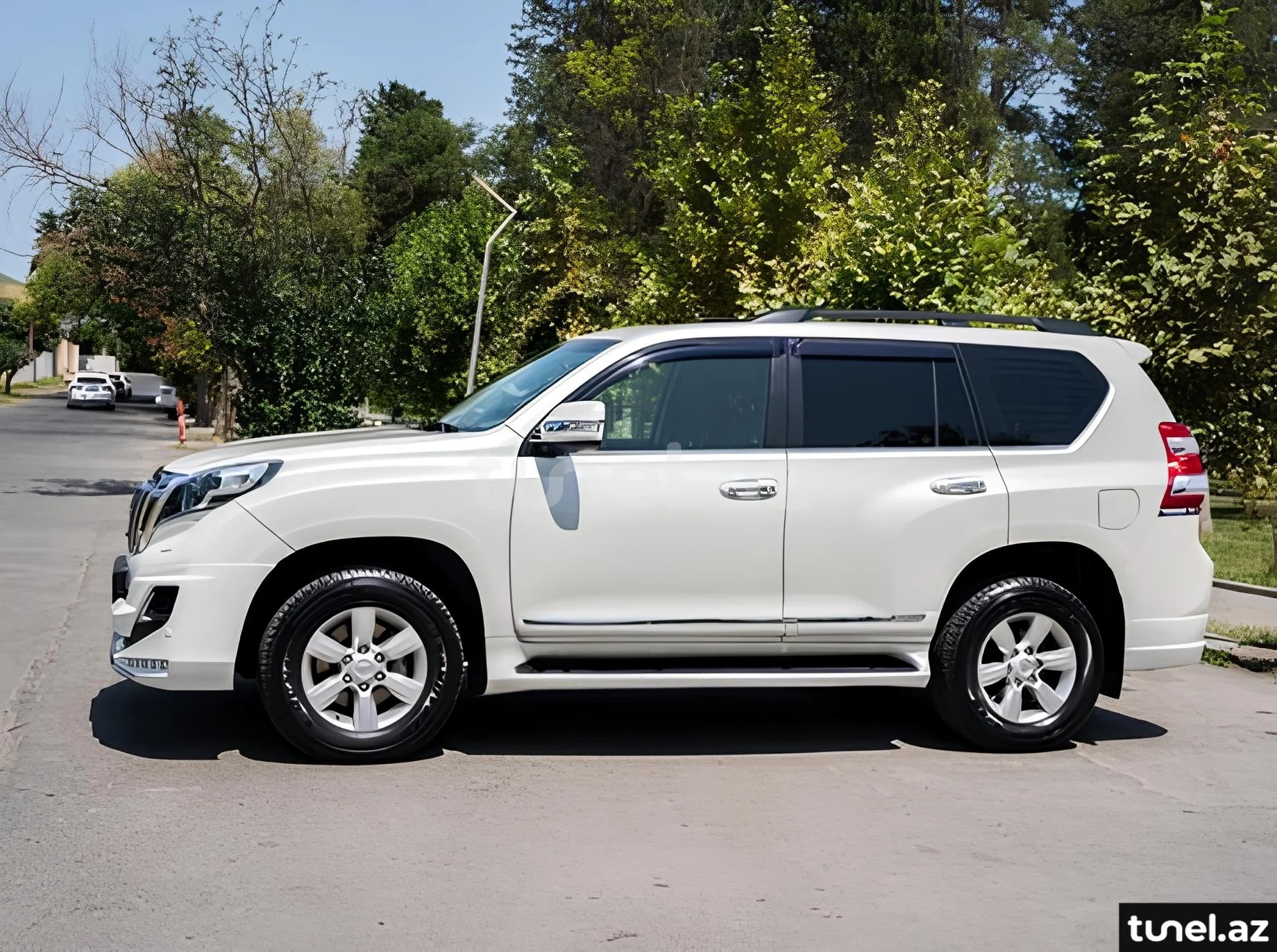 Toyota Land Cruiser Prado 2014