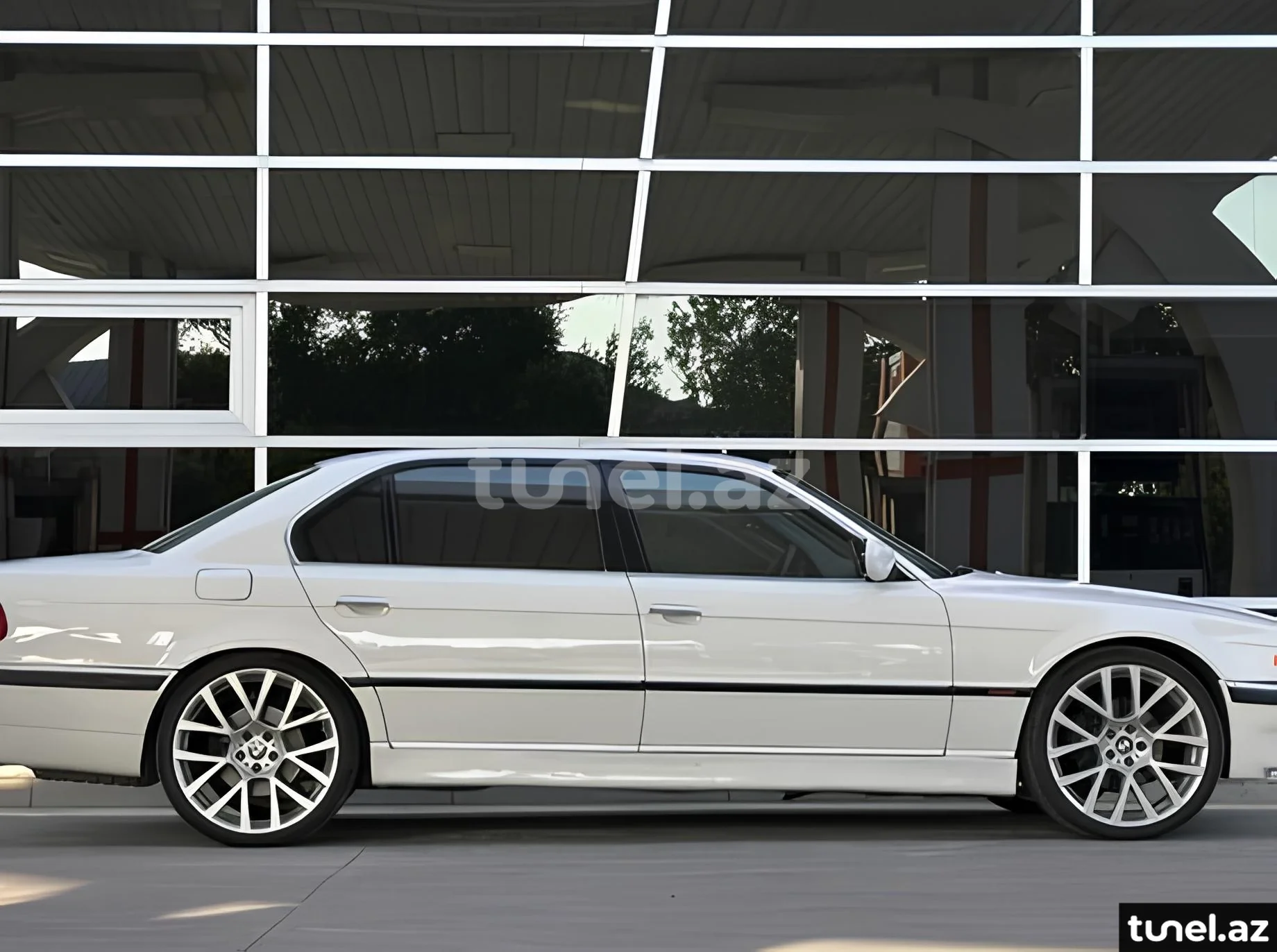 BMW 740 1999