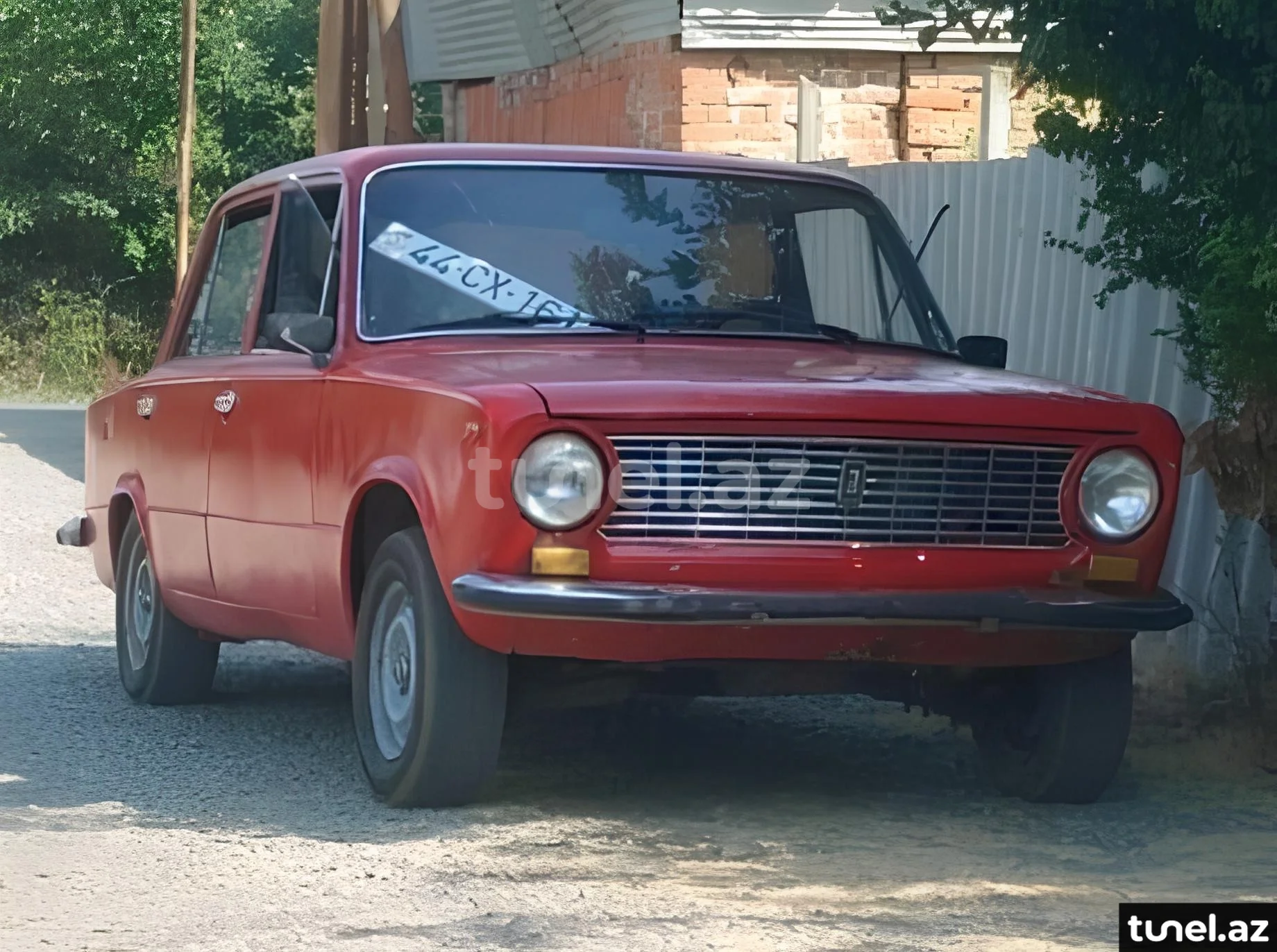 LADA (VAZ) 21011 1983