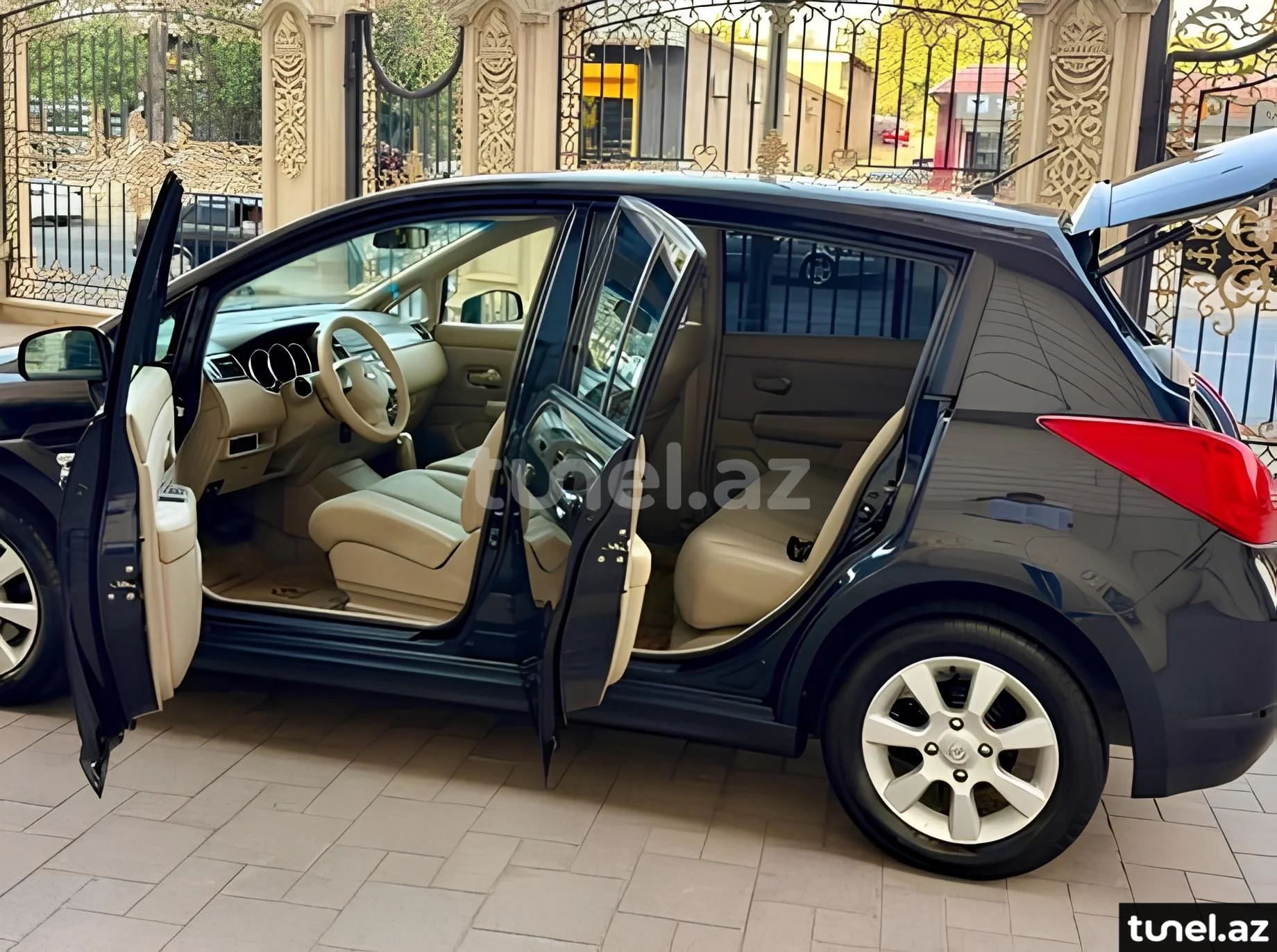 Nissan Tiida 2007
