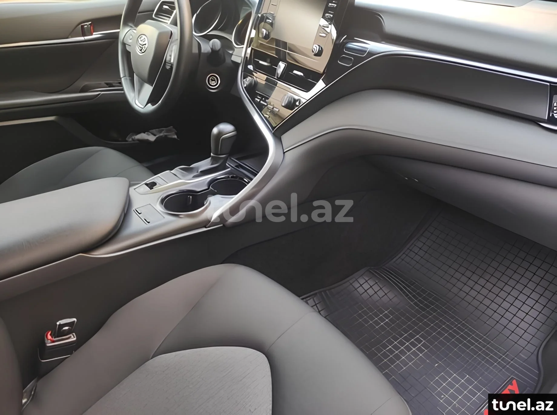 Toyota Camry 2021