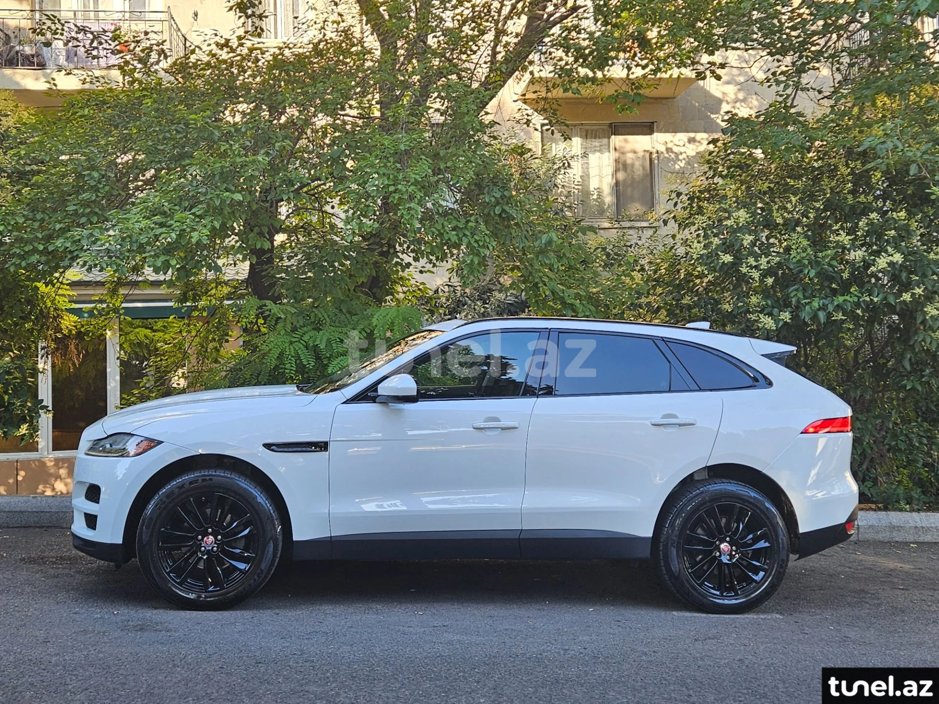 Jaguar F-Pace 2017