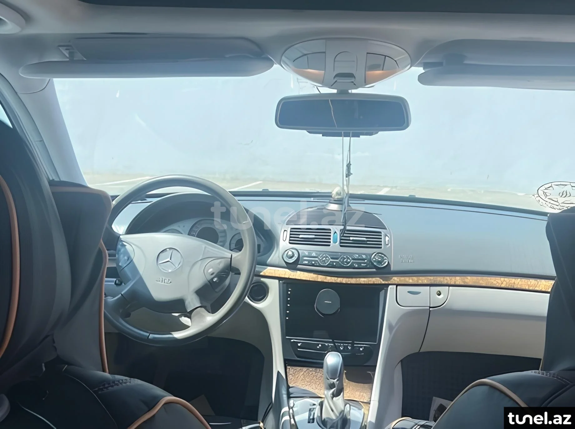 Mercedes E 240 2004