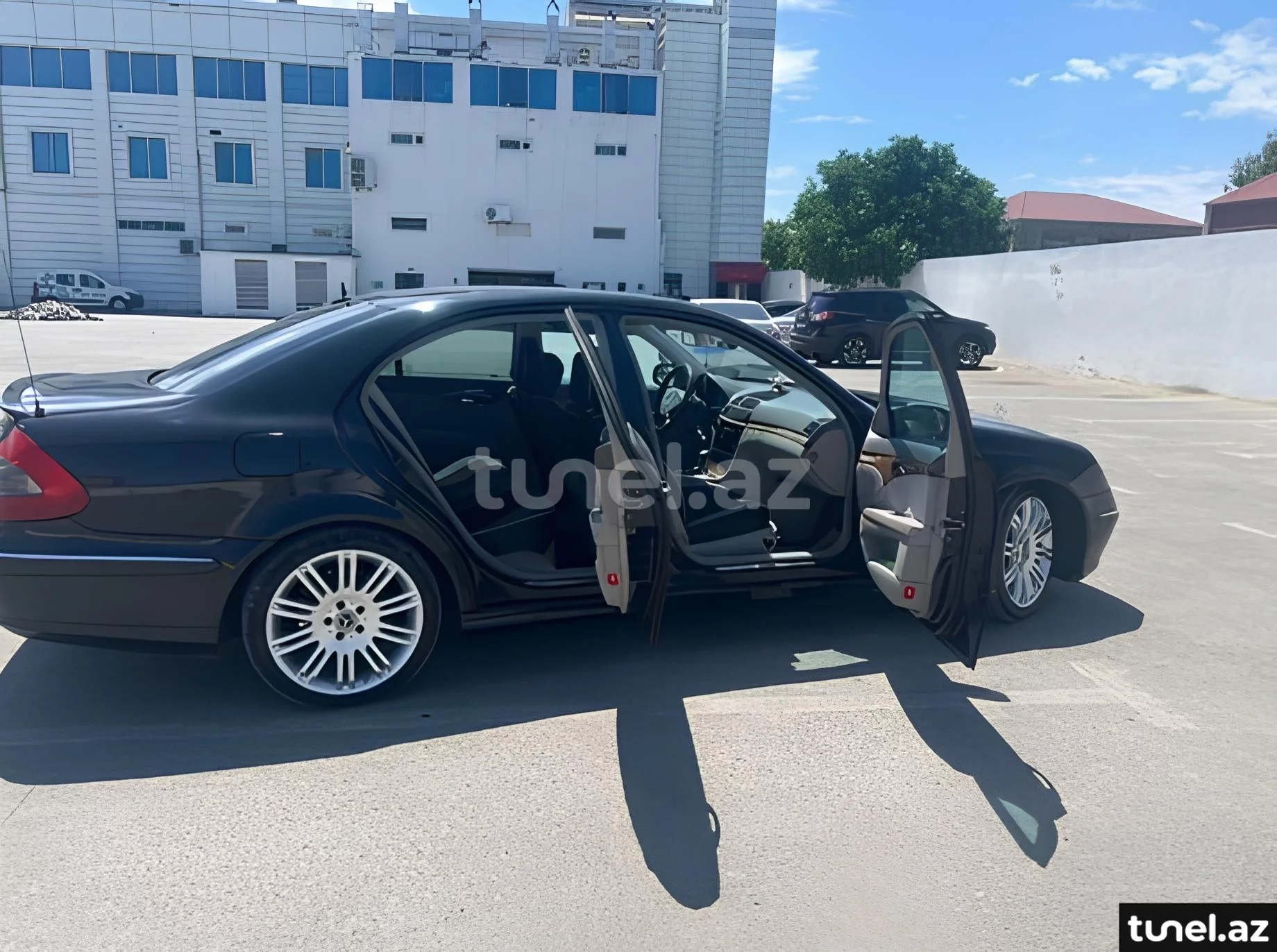 Mercedes E 240 2004