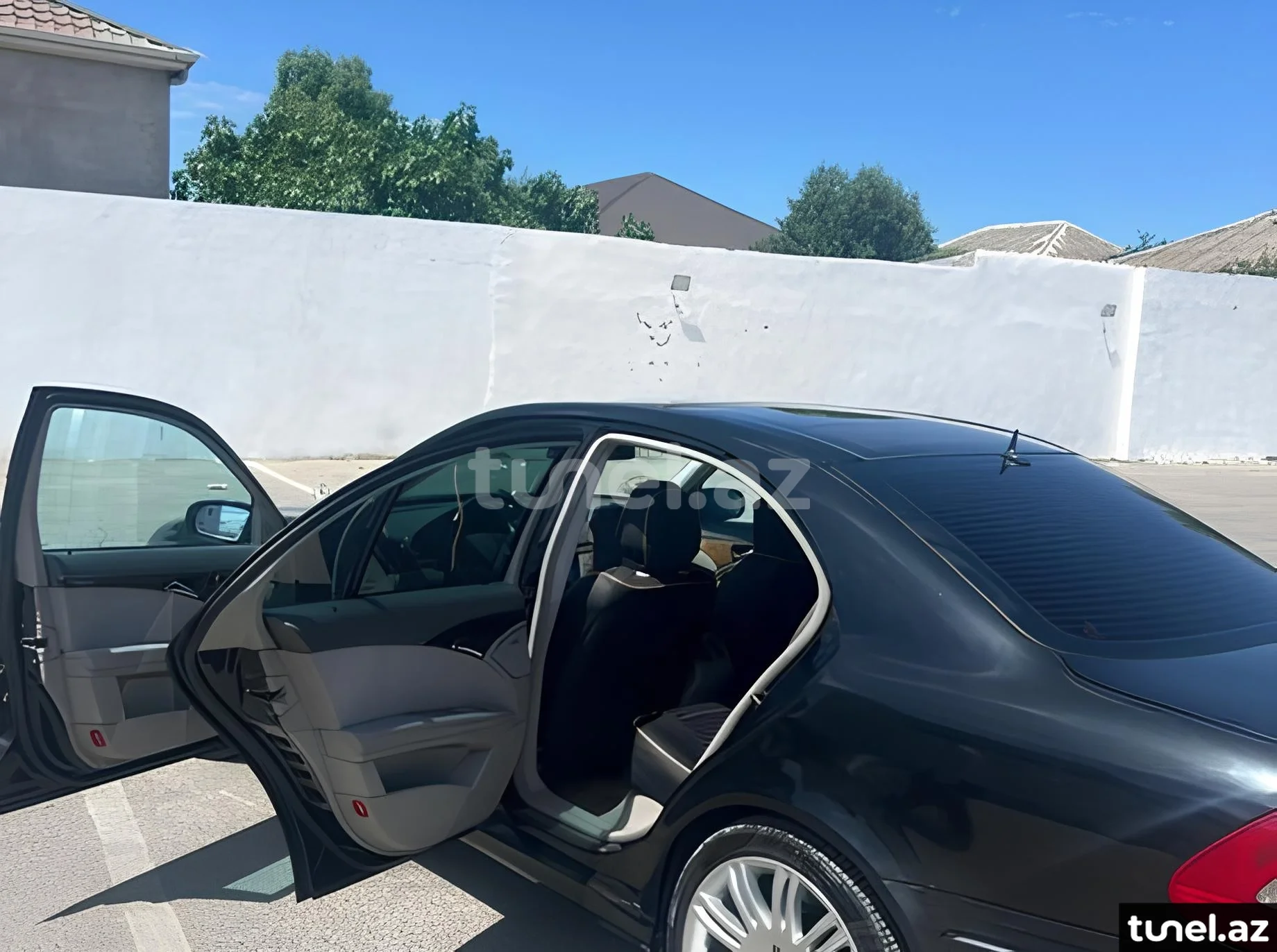 Mercedes E 240 2004