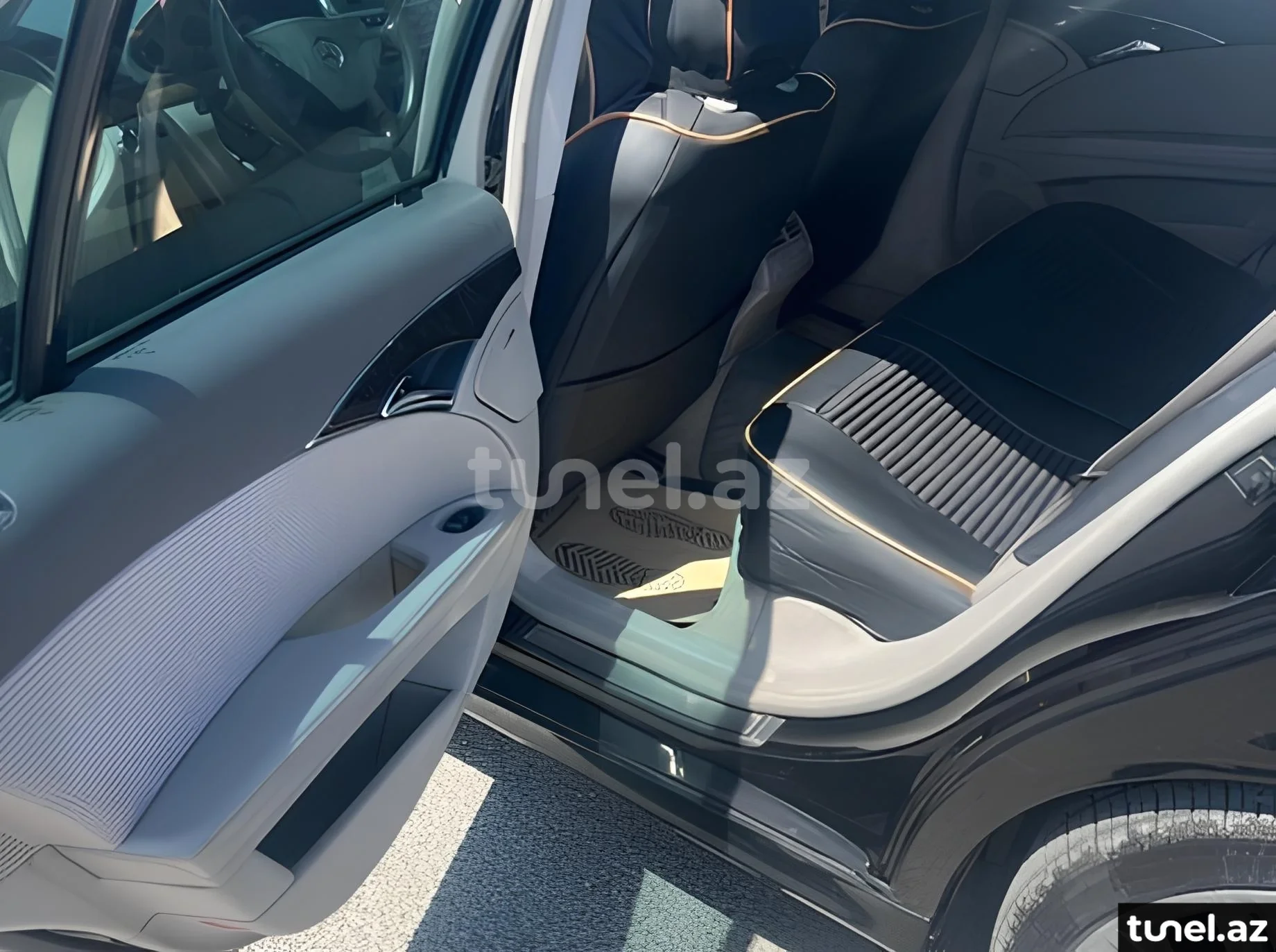 Mercedes E 240 2004