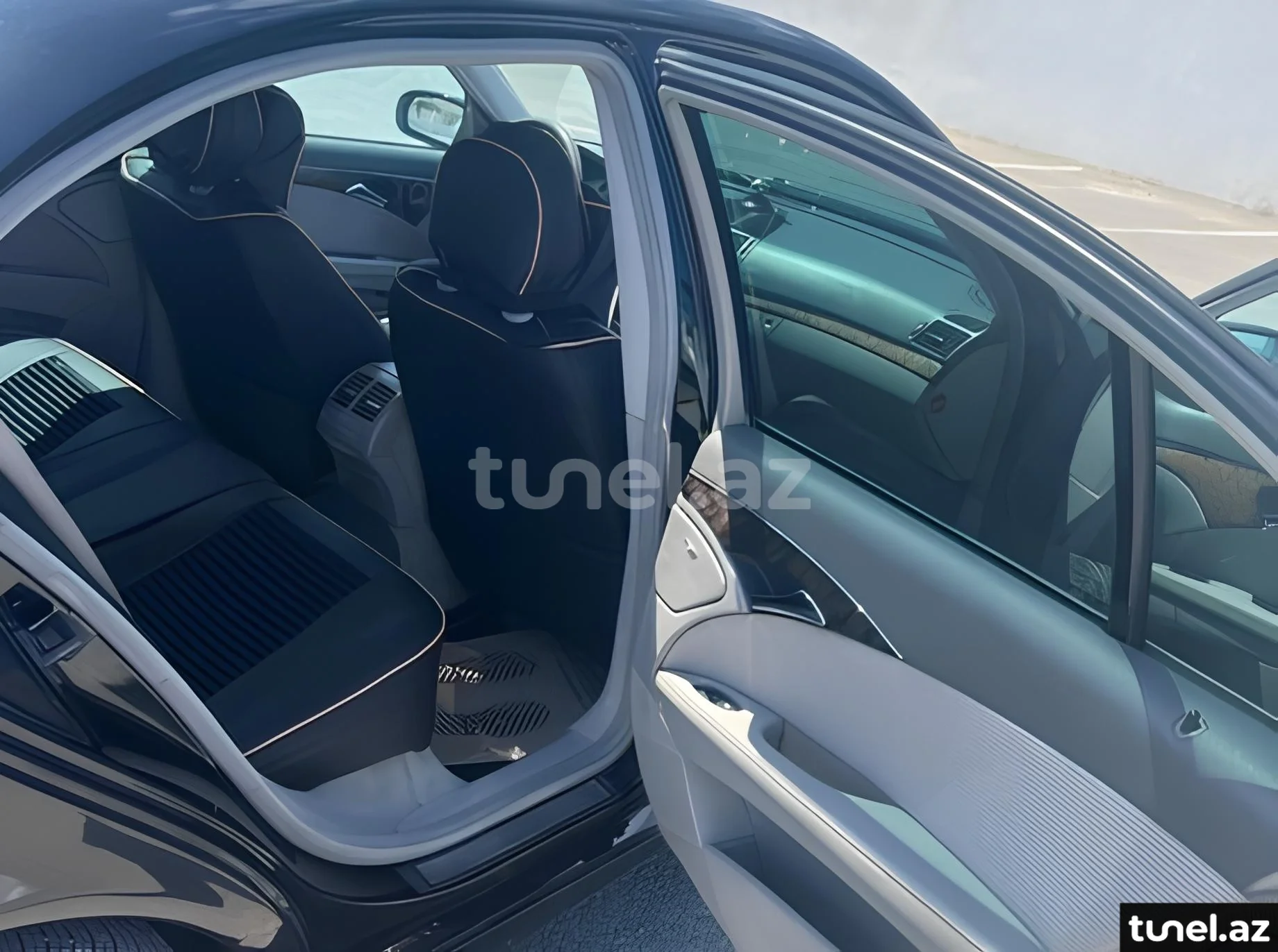 Mercedes E 240 2004