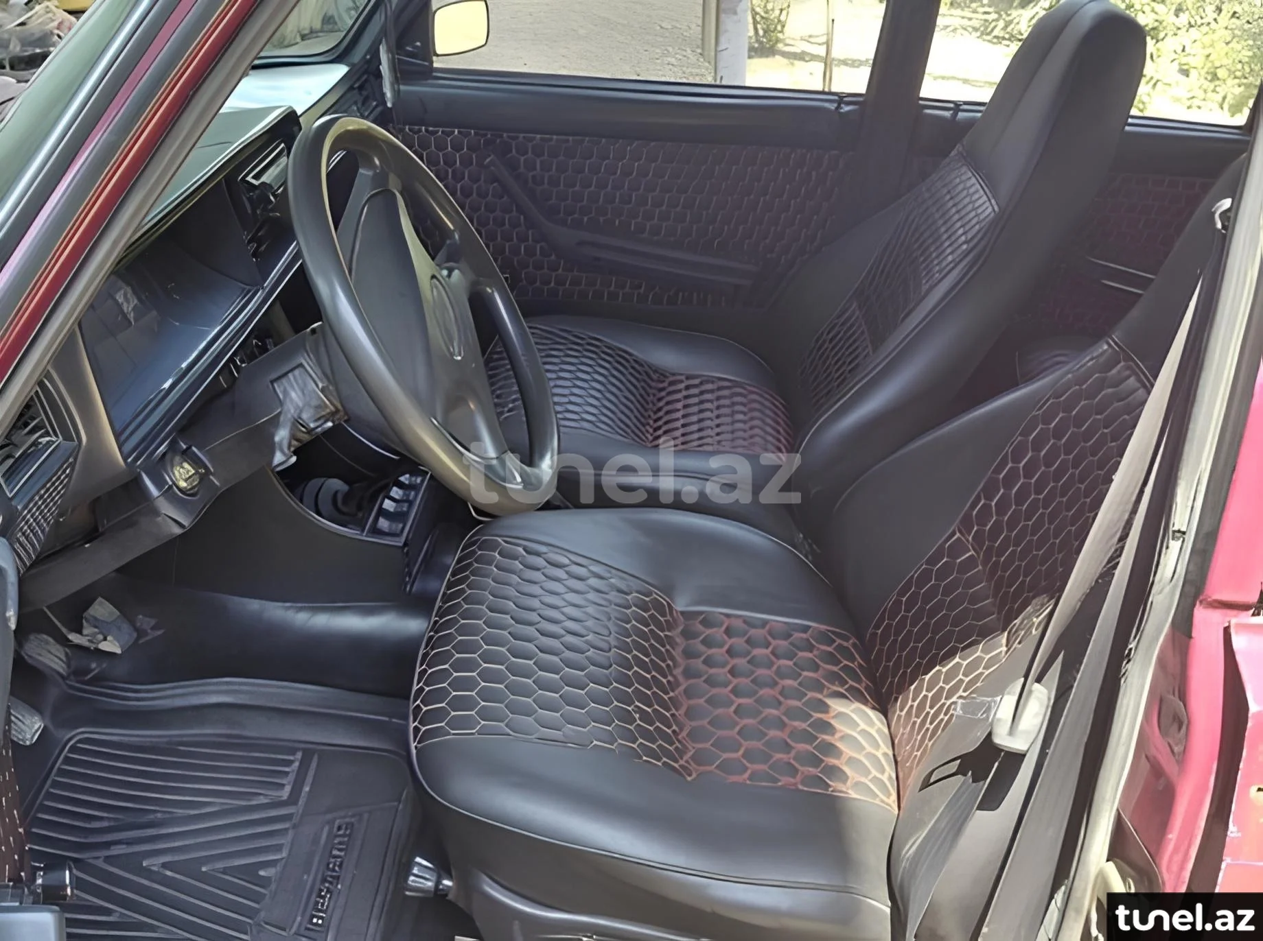 LADA (VAZ) 2107 2000