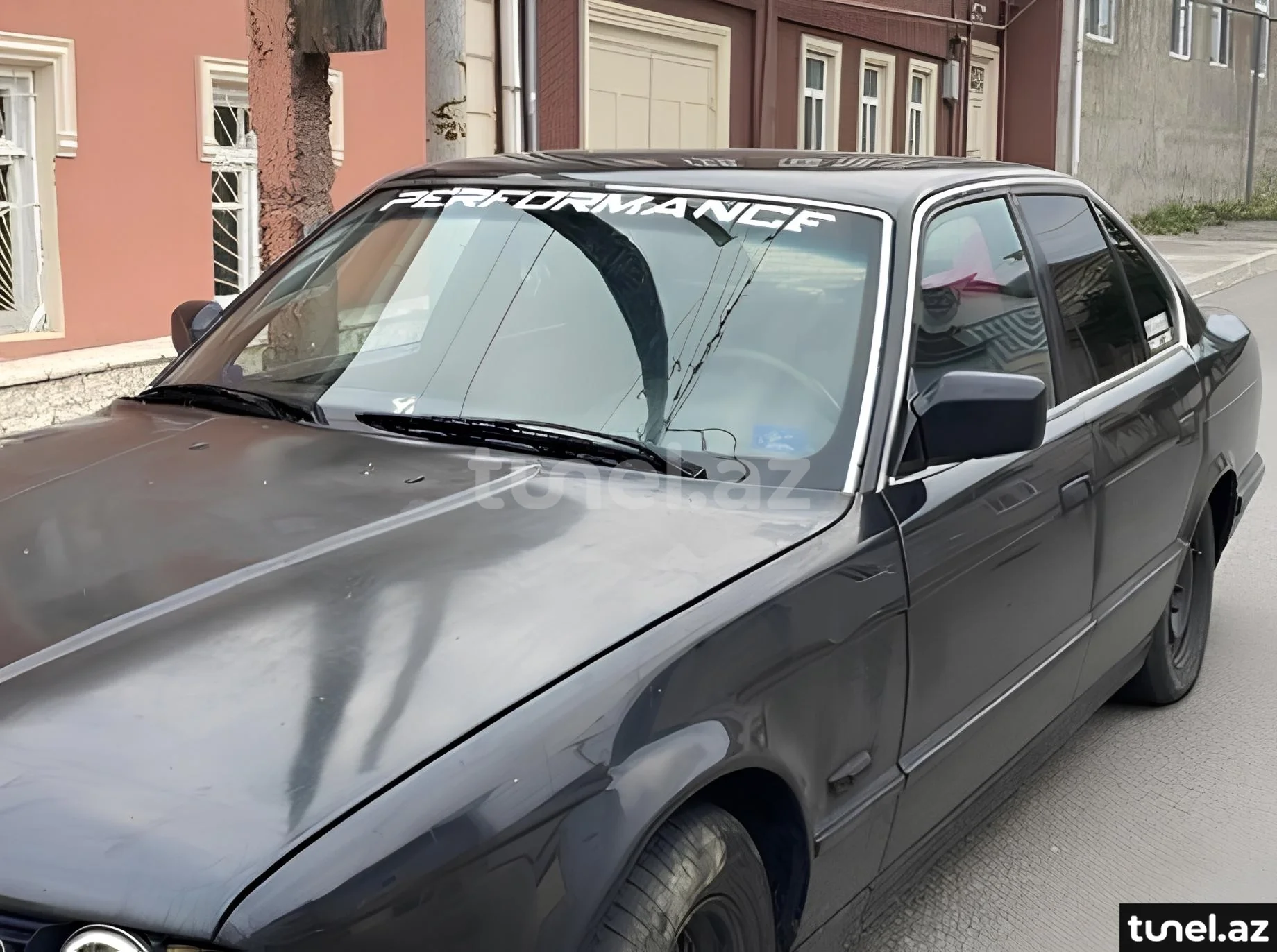 BMW 525 1990