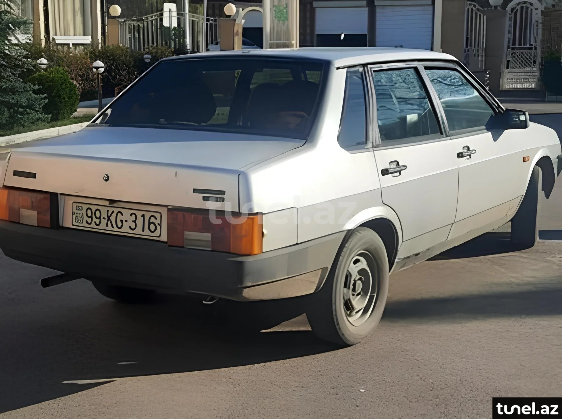 LADA (VAZ) 21099 2004