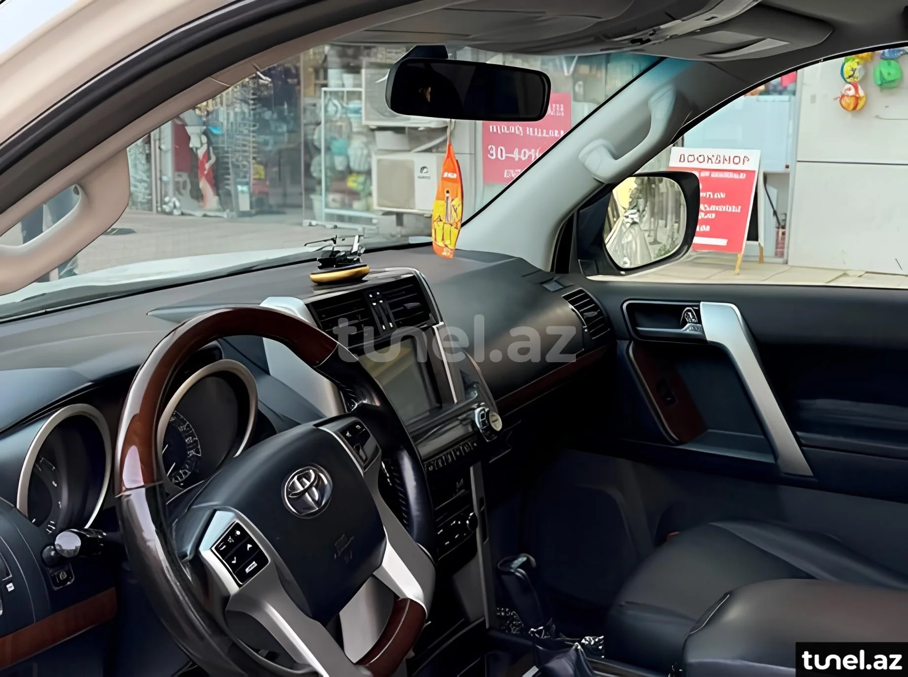 Toyota Land Cruiser Prado 2012
