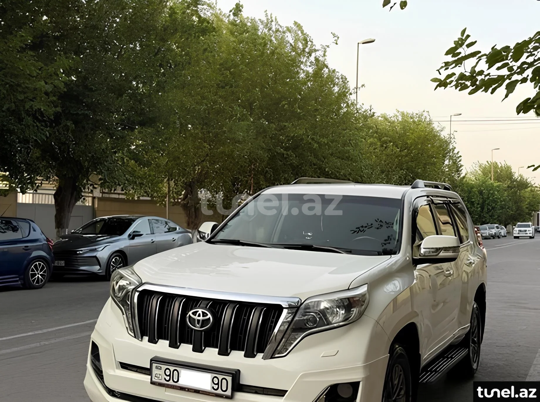 Toyota Land Cruiser Prado 2012