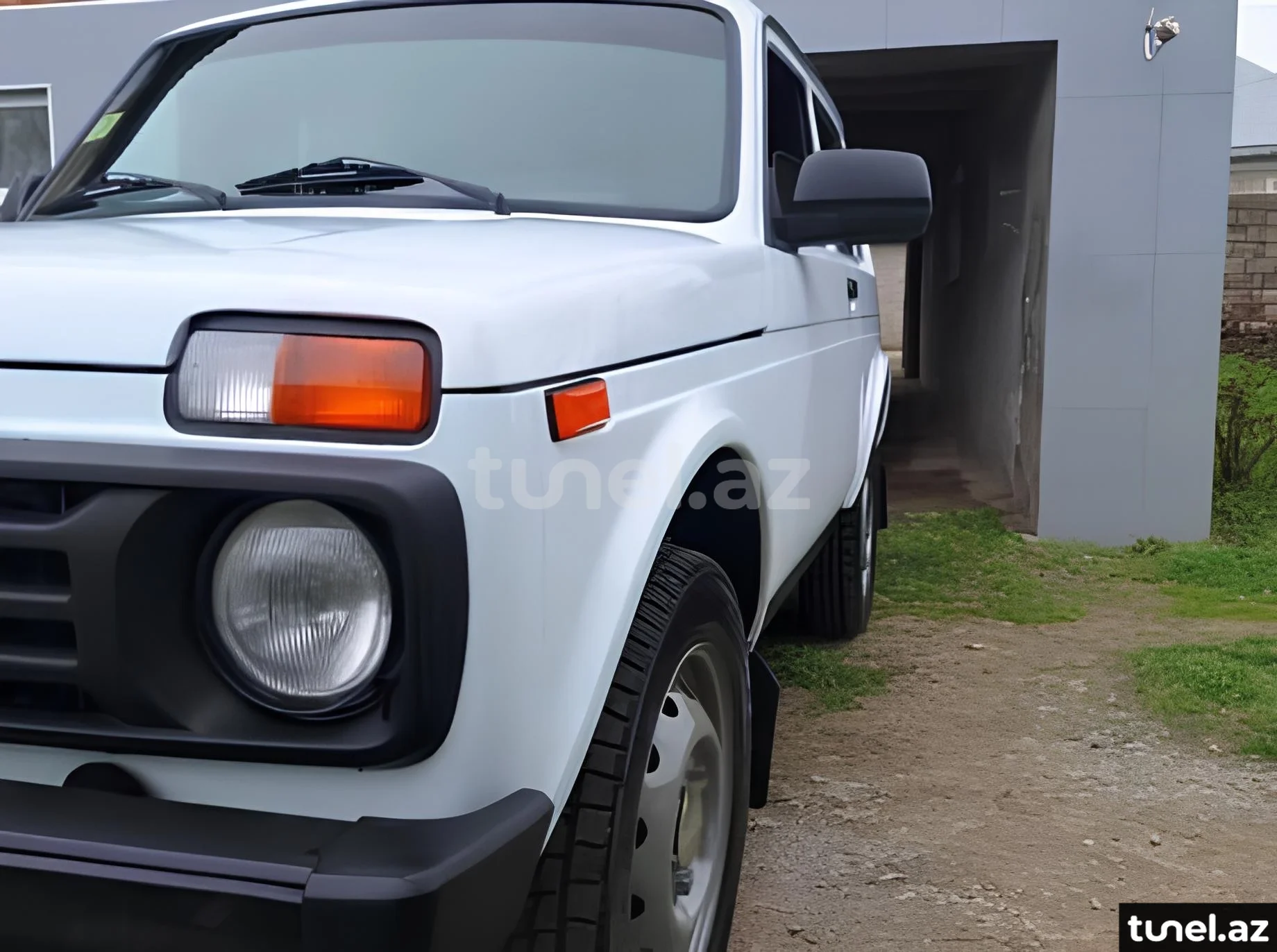 LADA (VAZ) Niva 2013