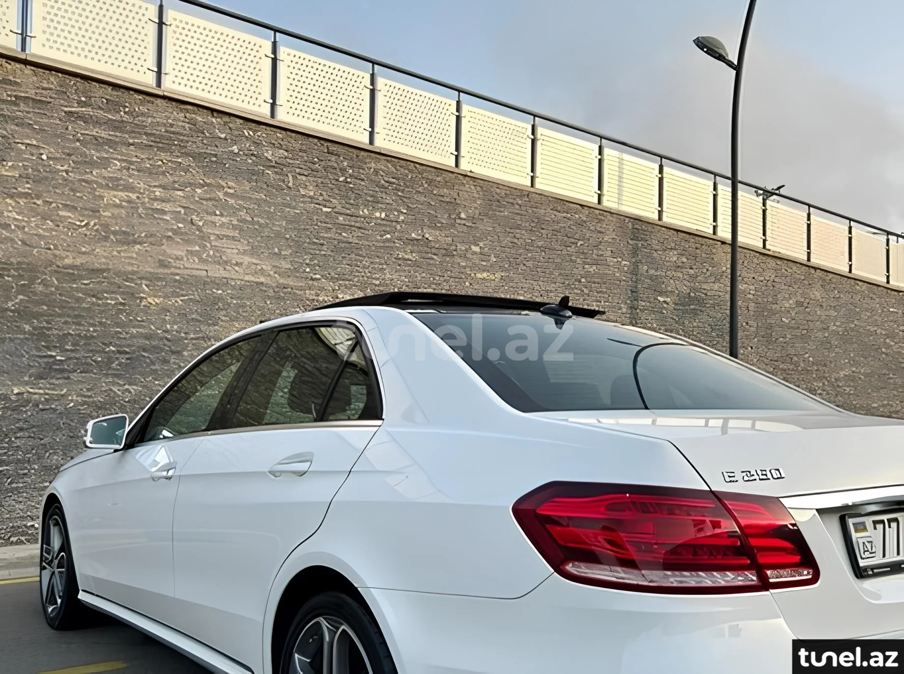 Mercedes E 220 2015