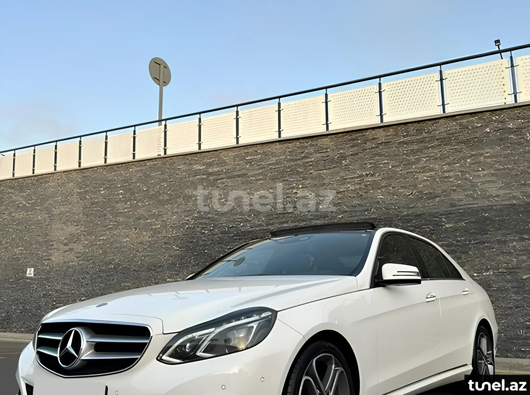 Mercedes E 220 2015