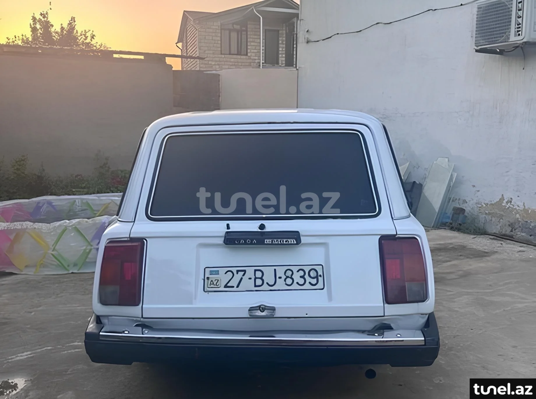 LADA (VAZ) 2104 1999