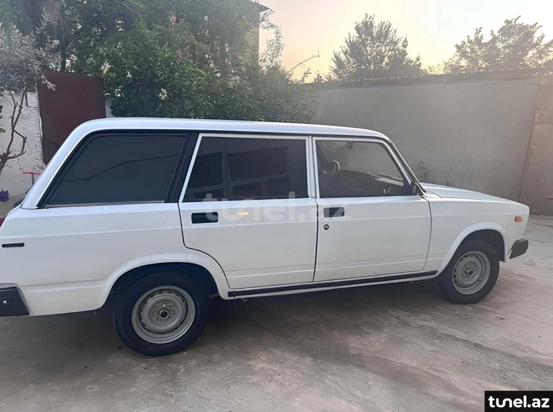 LADA (VAZ) 2104 1999