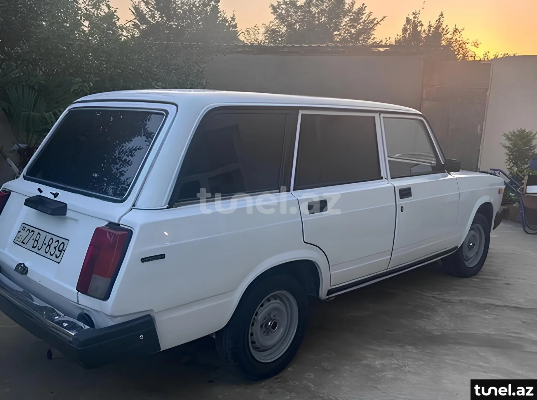 LADA (VAZ) 2104 1999