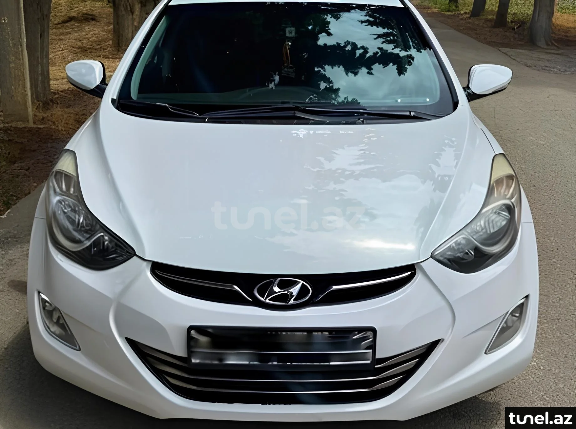 Hyundai Elantra 2012