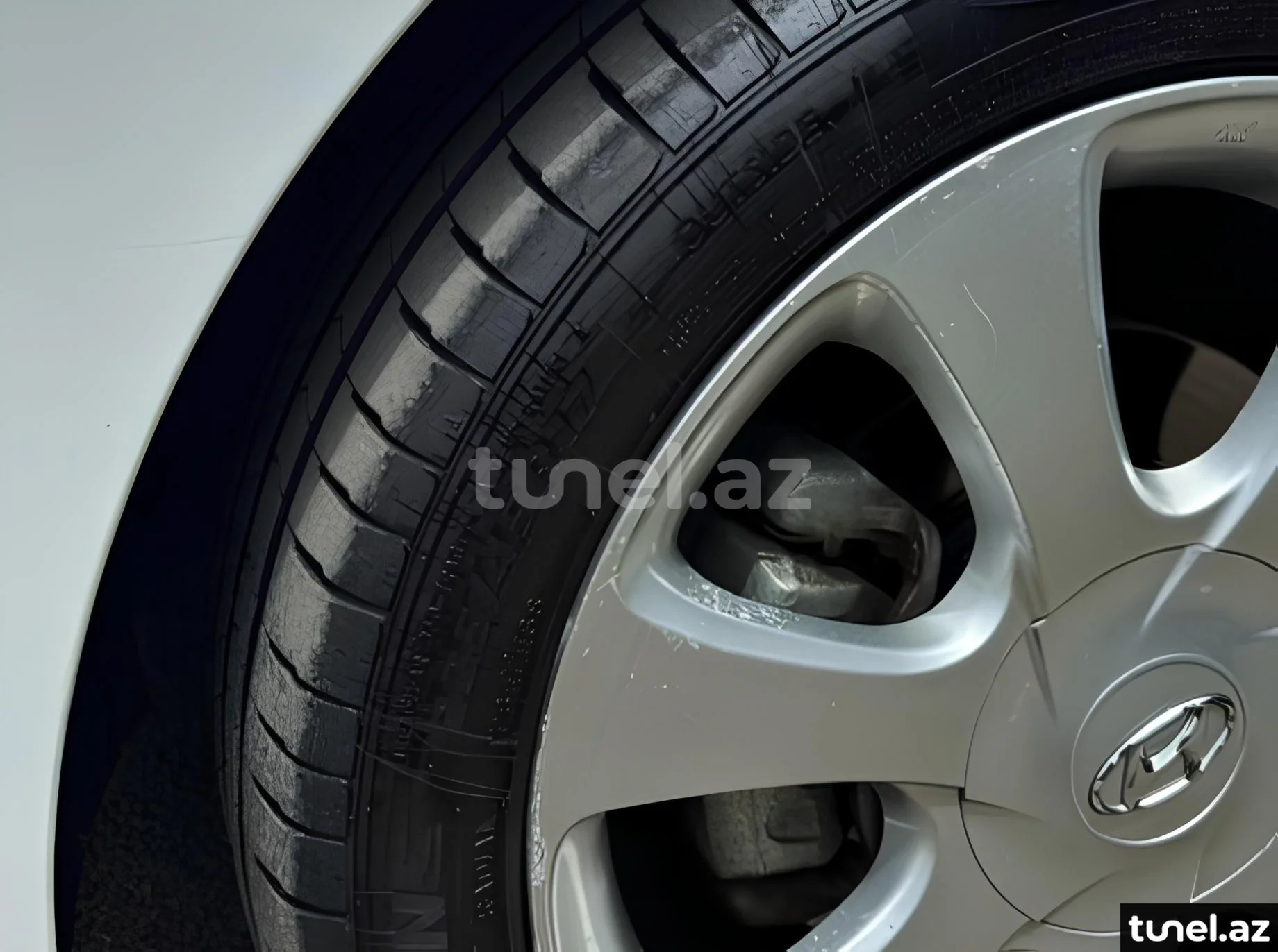 Hyundai Elantra 2012