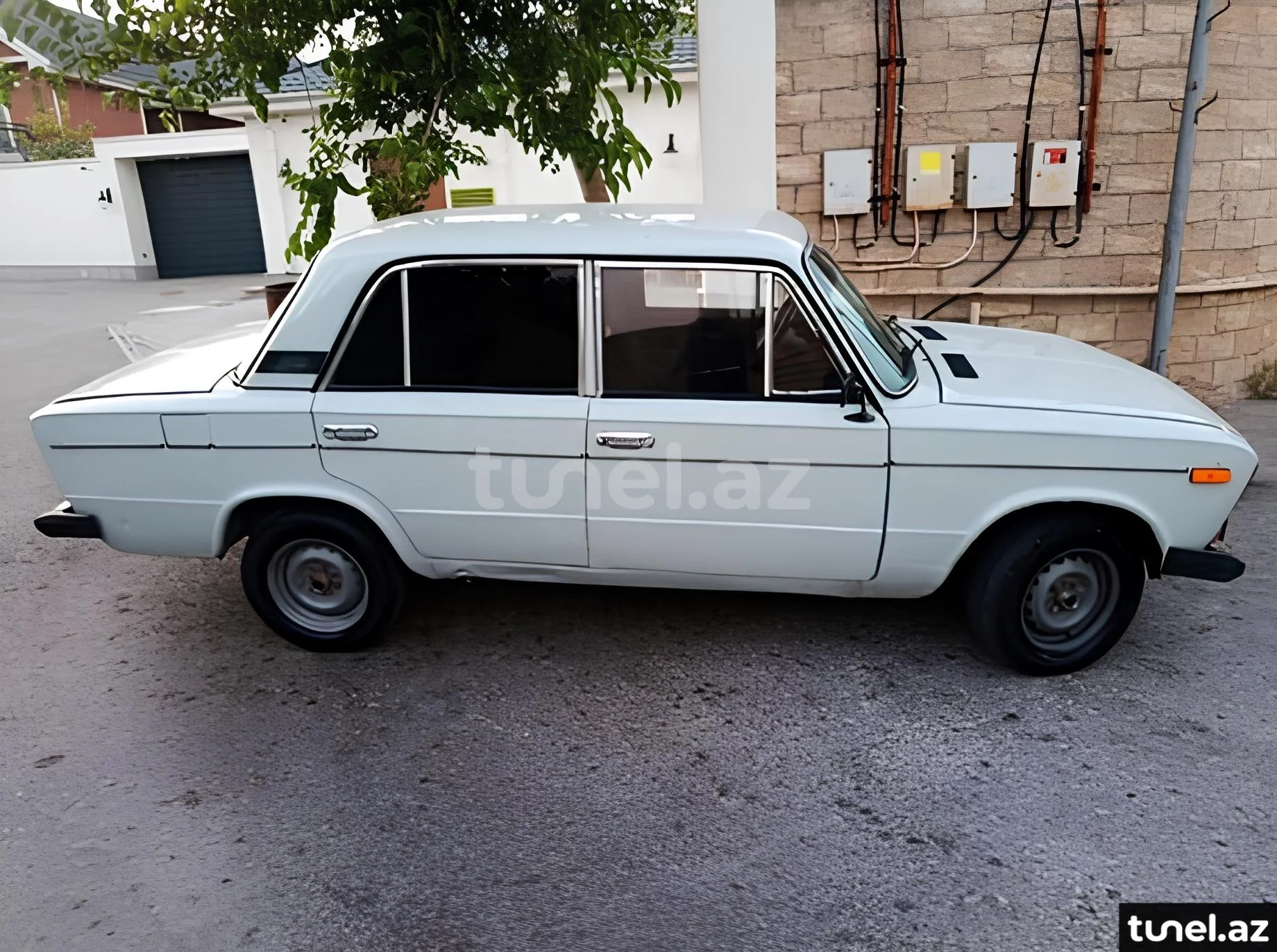 LADA (VAZ) 2106 1988