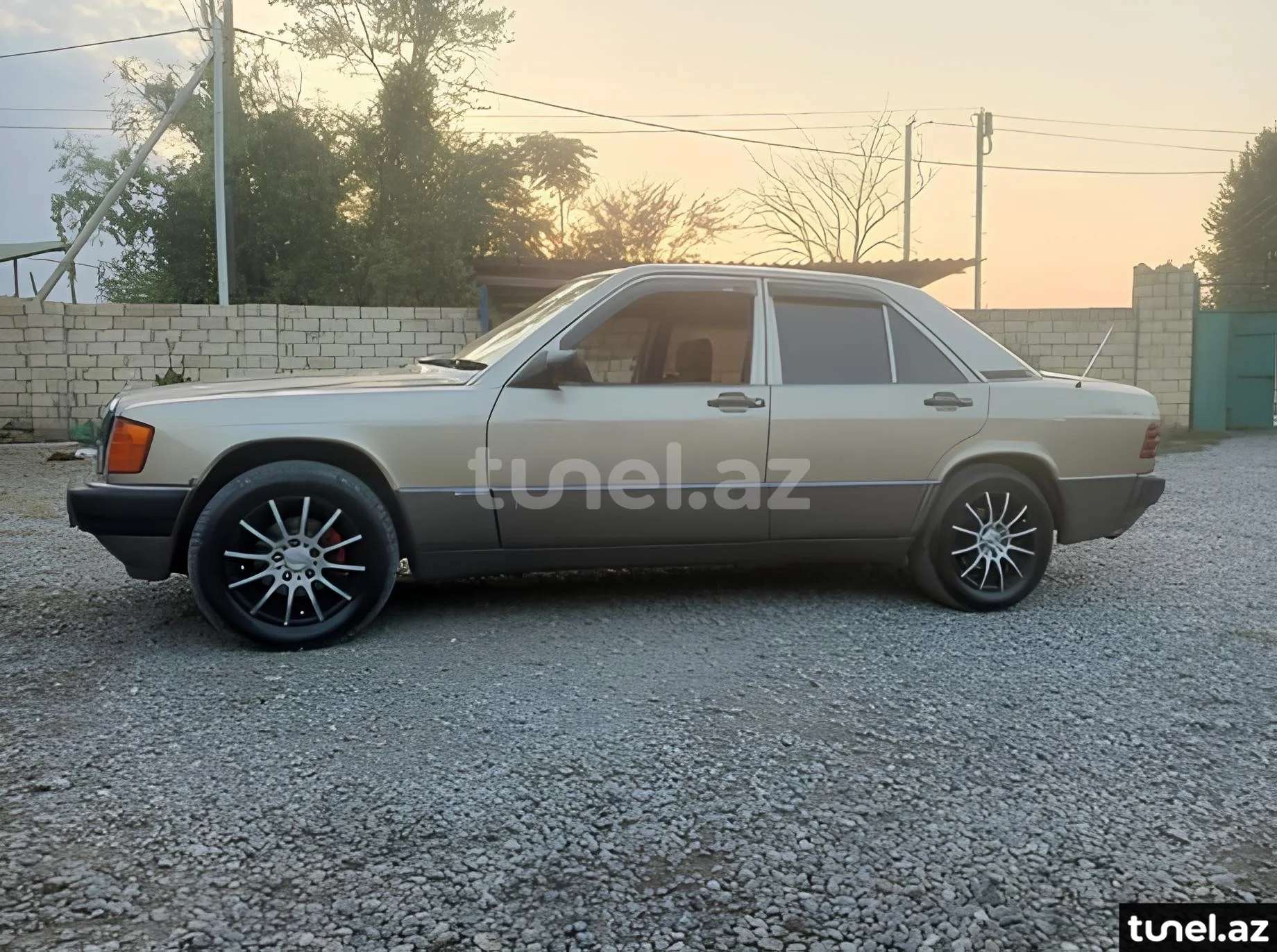 Mercedes 190 1989