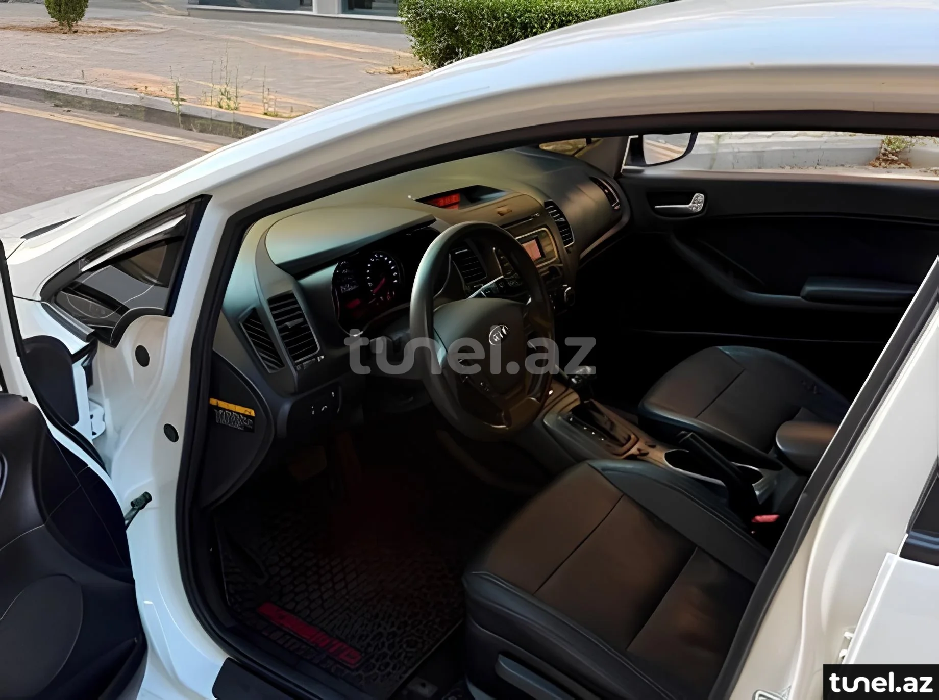 Kia K3 2015