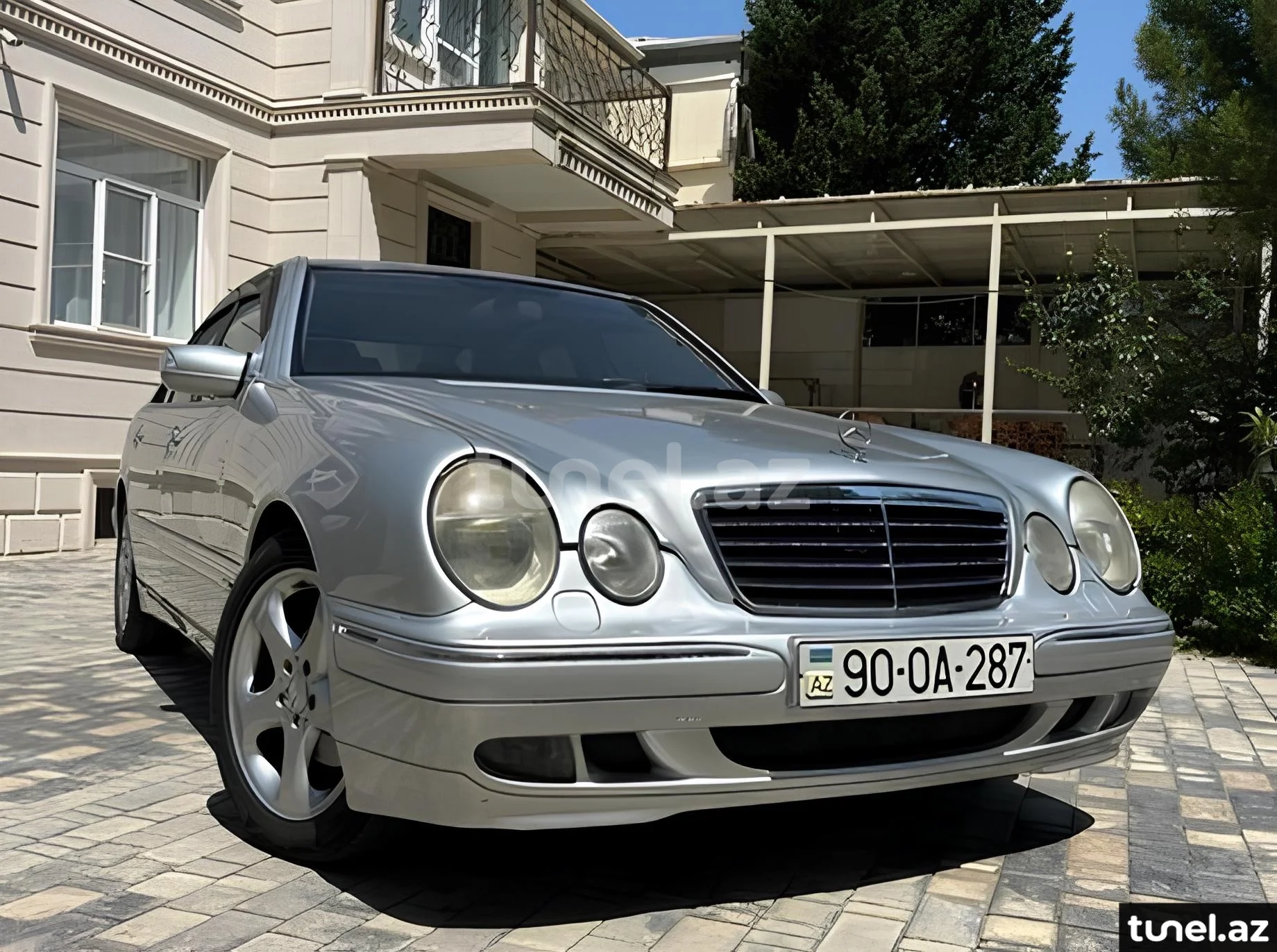Mercedes E 320 2001