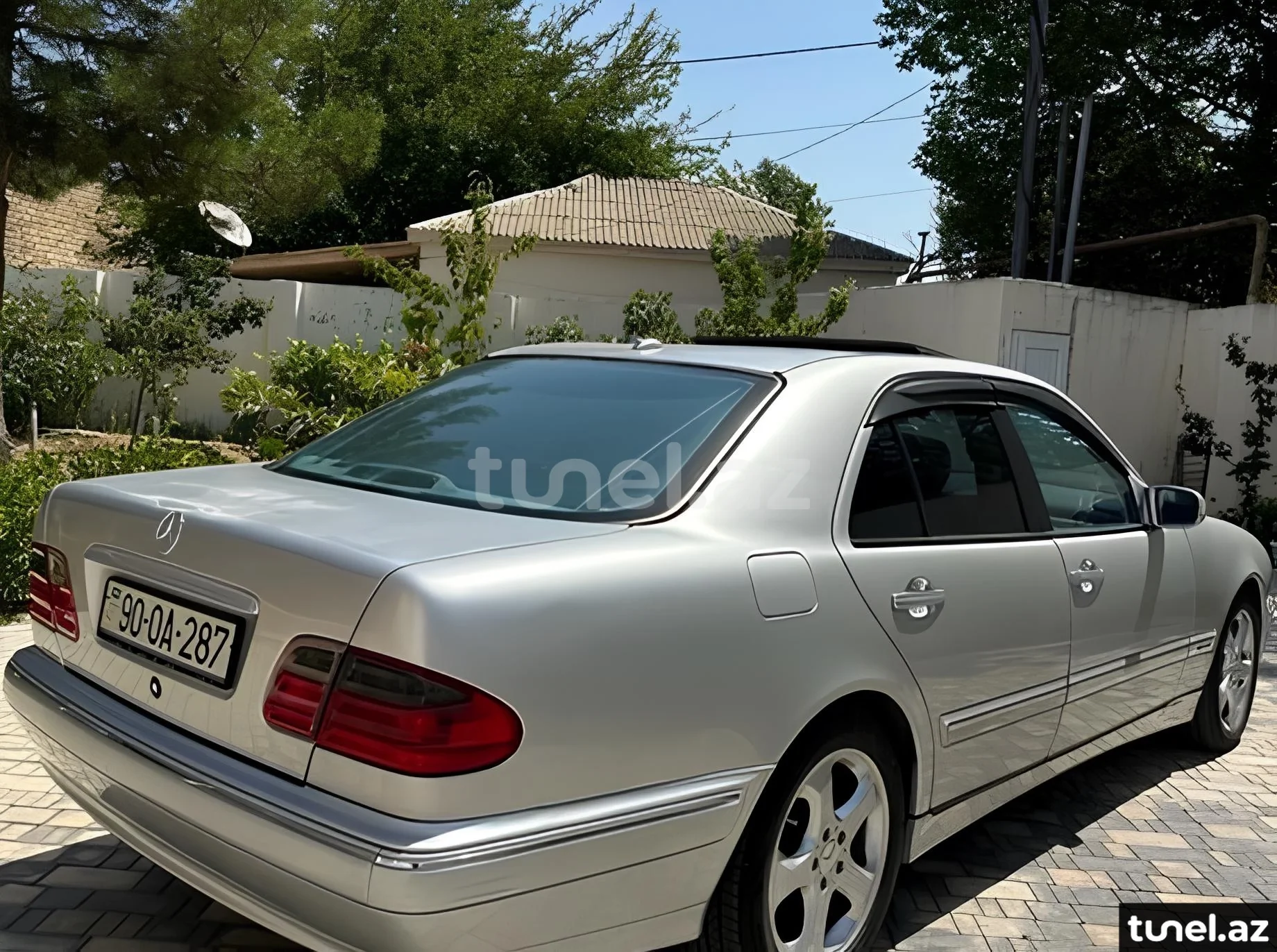 Mercedes E 320 2001
