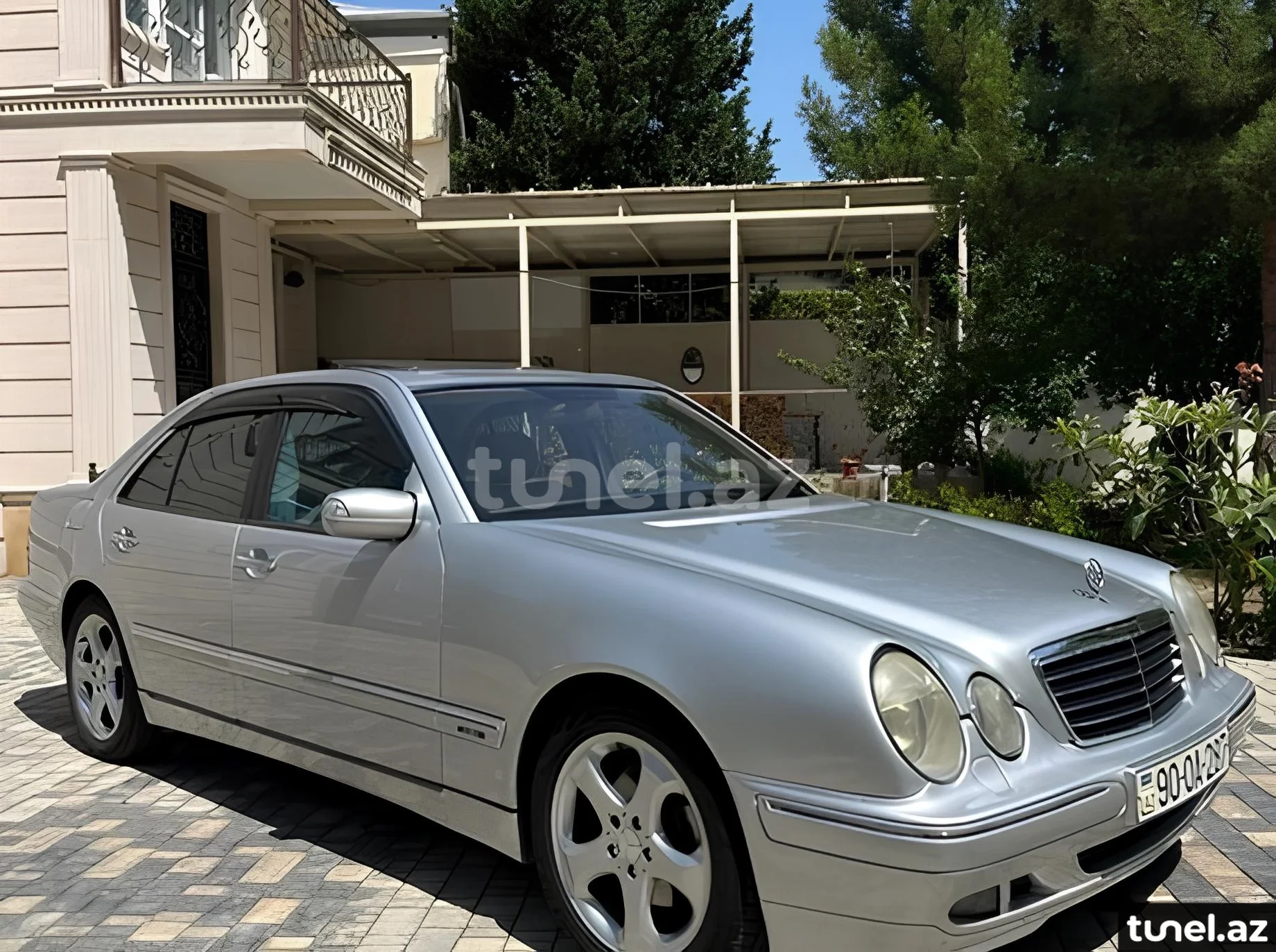 Mercedes E 320 2001