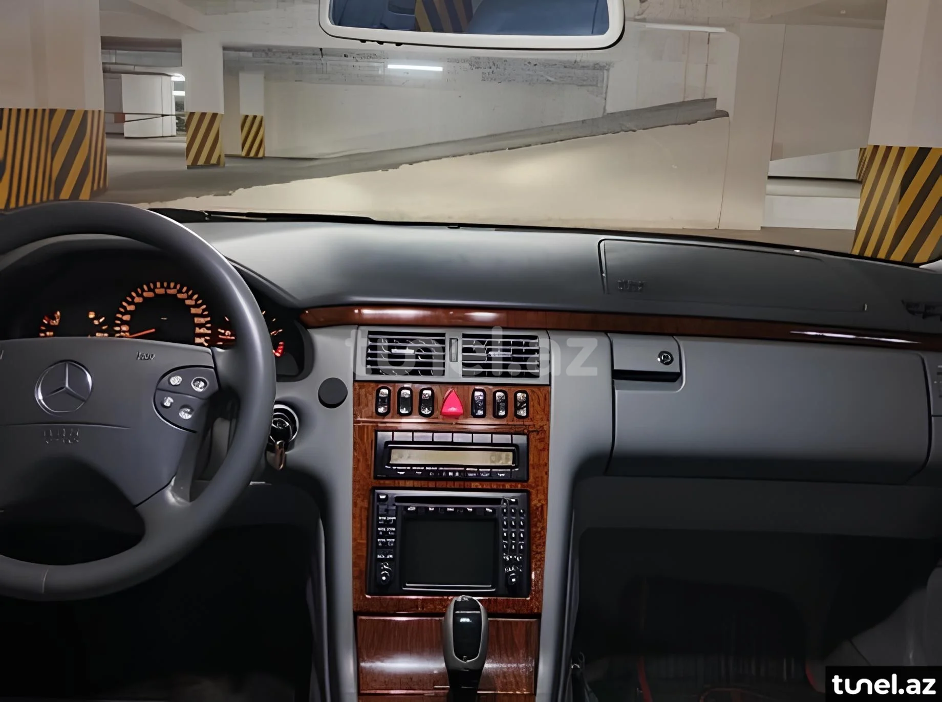 Mercedes E 320 2001