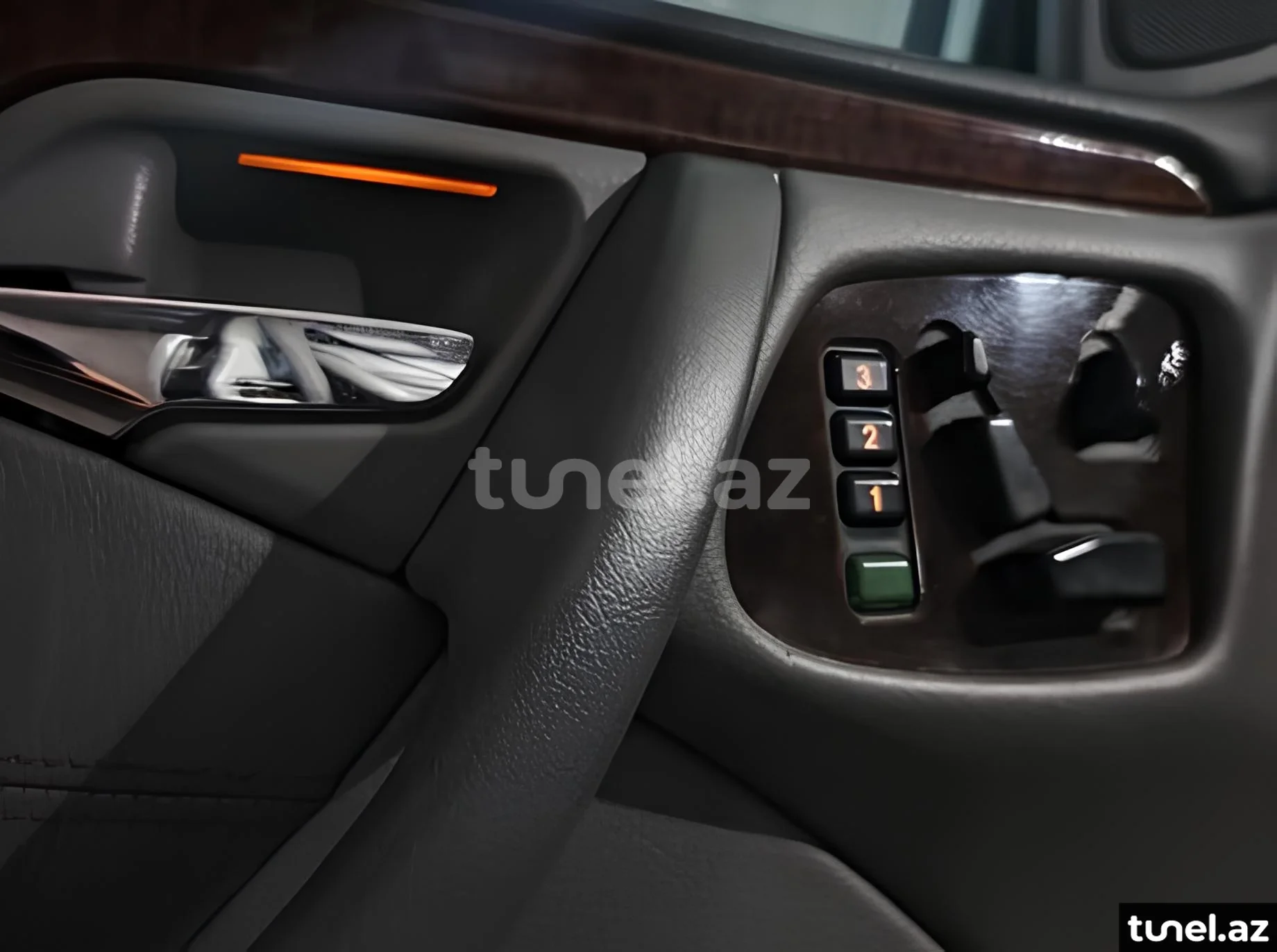 Mercedes E 320 2001