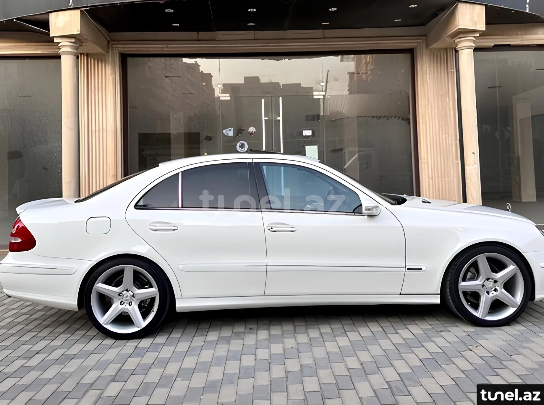 Mercedes E 320 2003