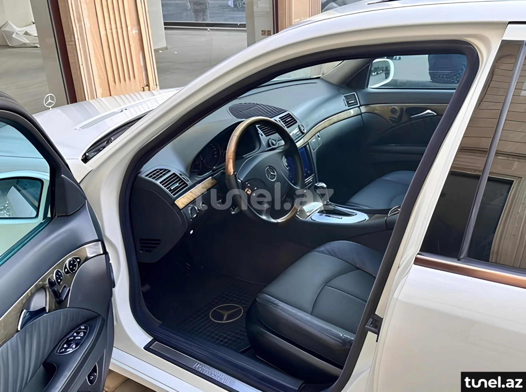 Mercedes E 320 2003
