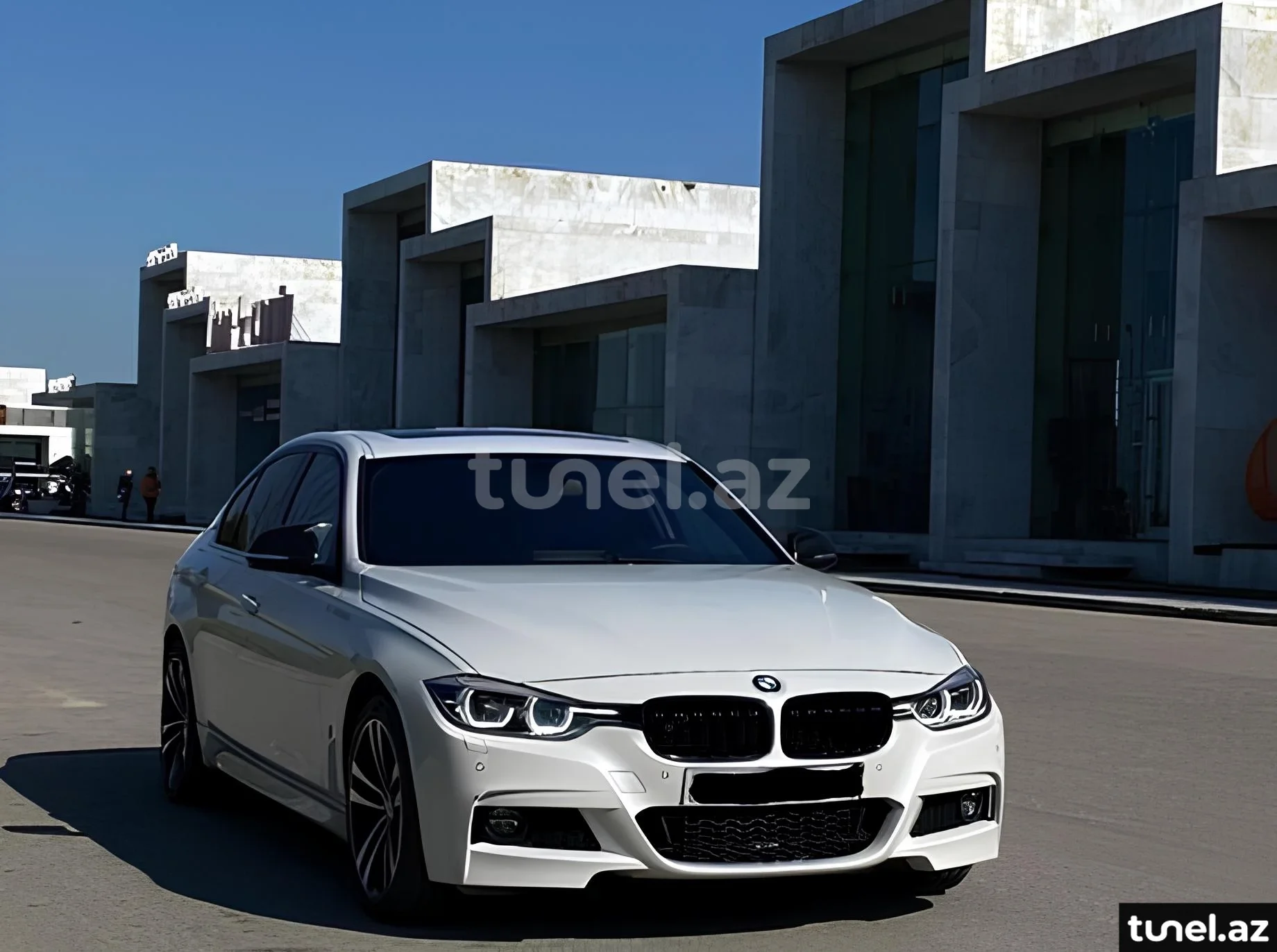 BMW 330e 2017