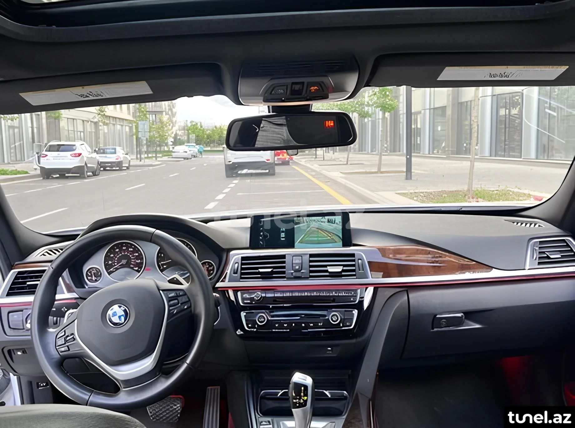BMW 330e 2017