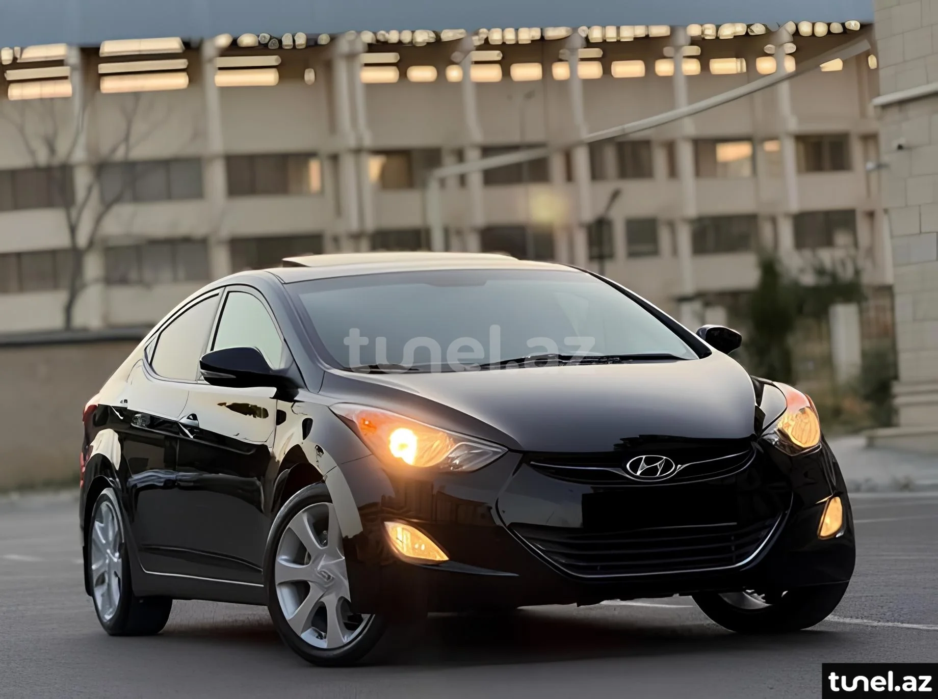 Hyundai Elantra 2012